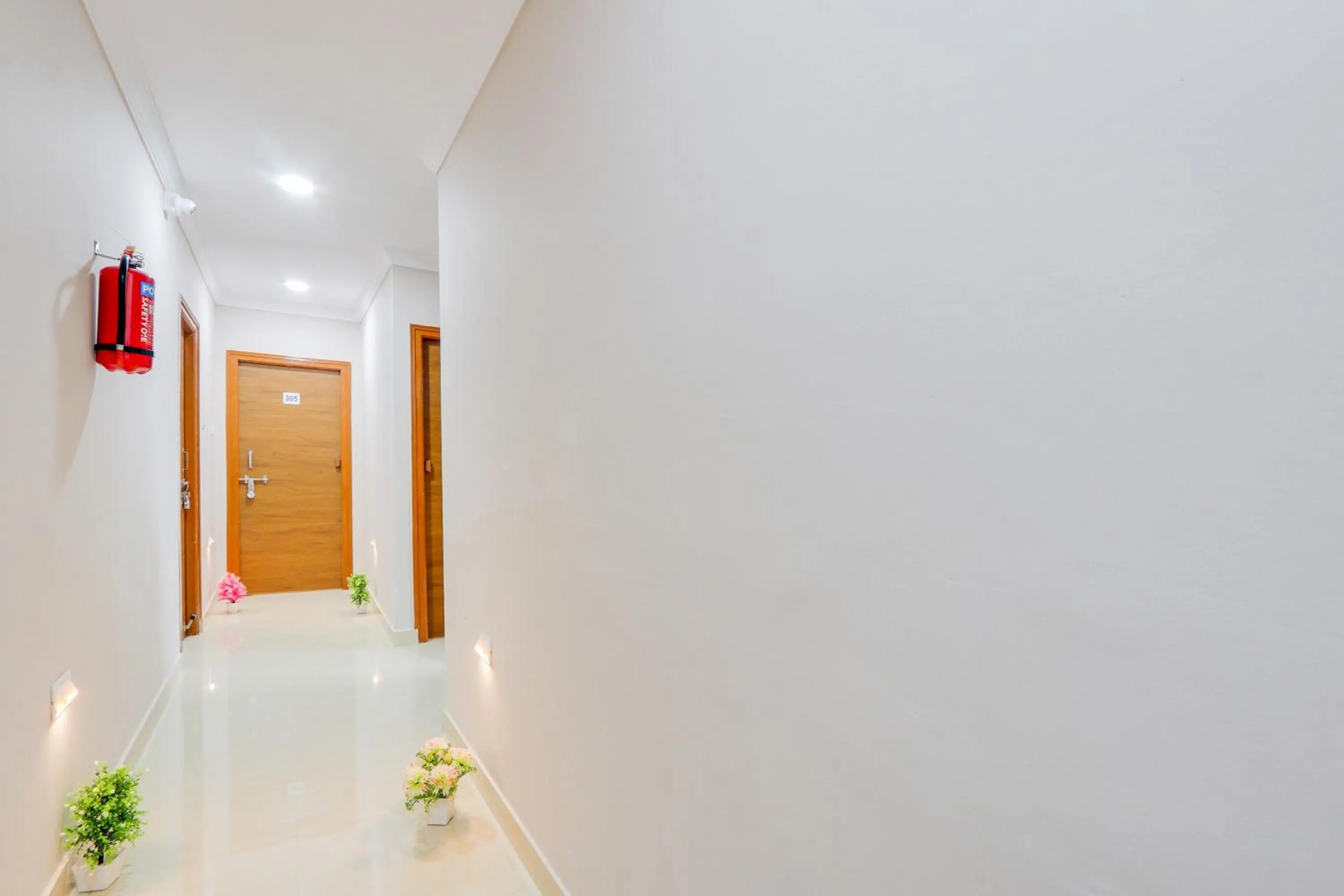 Lobby or reception in Hotel O S P R Luxury Rooms