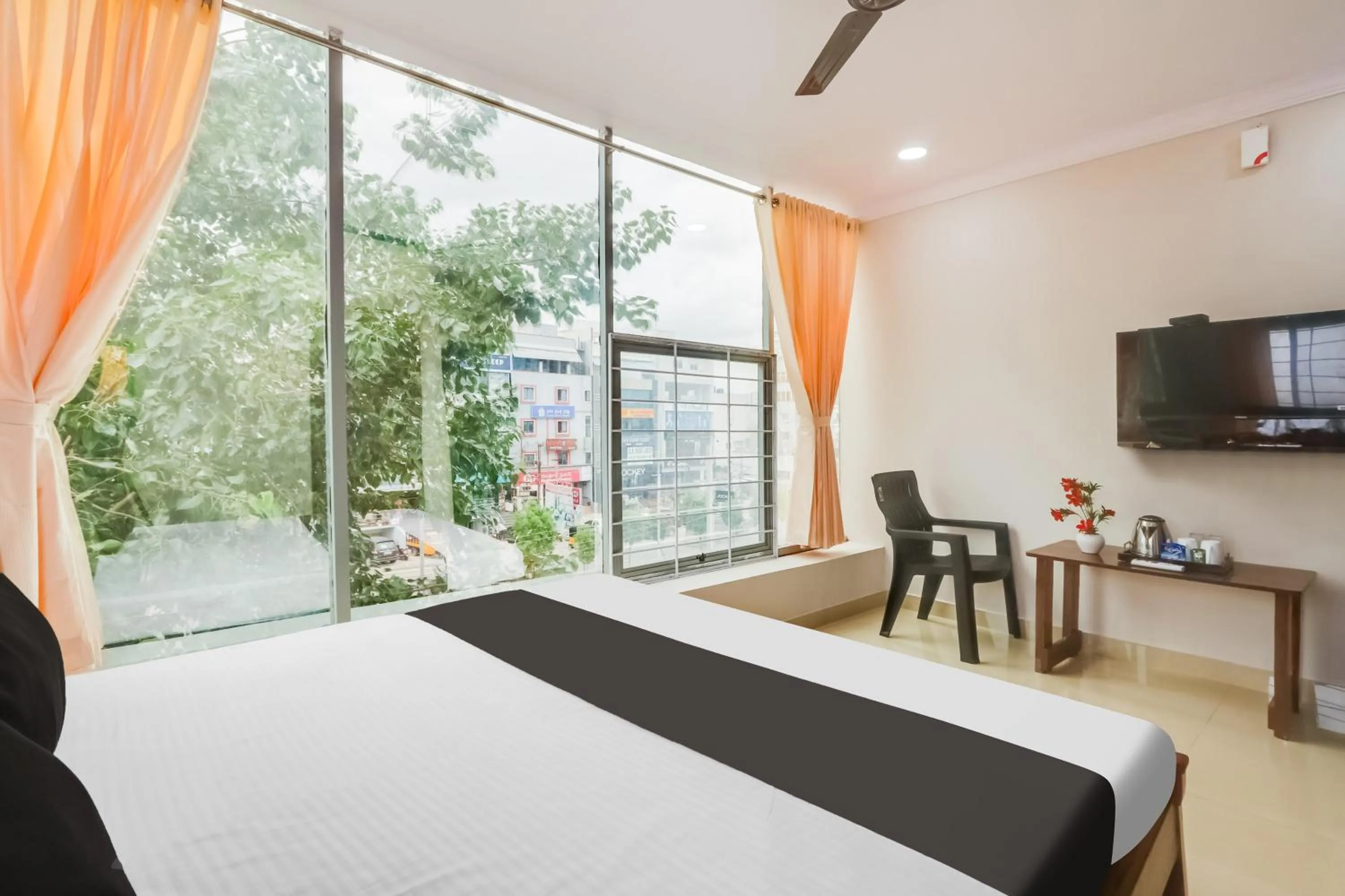 Bedroom in Hotel O S P R Luxury Rooms