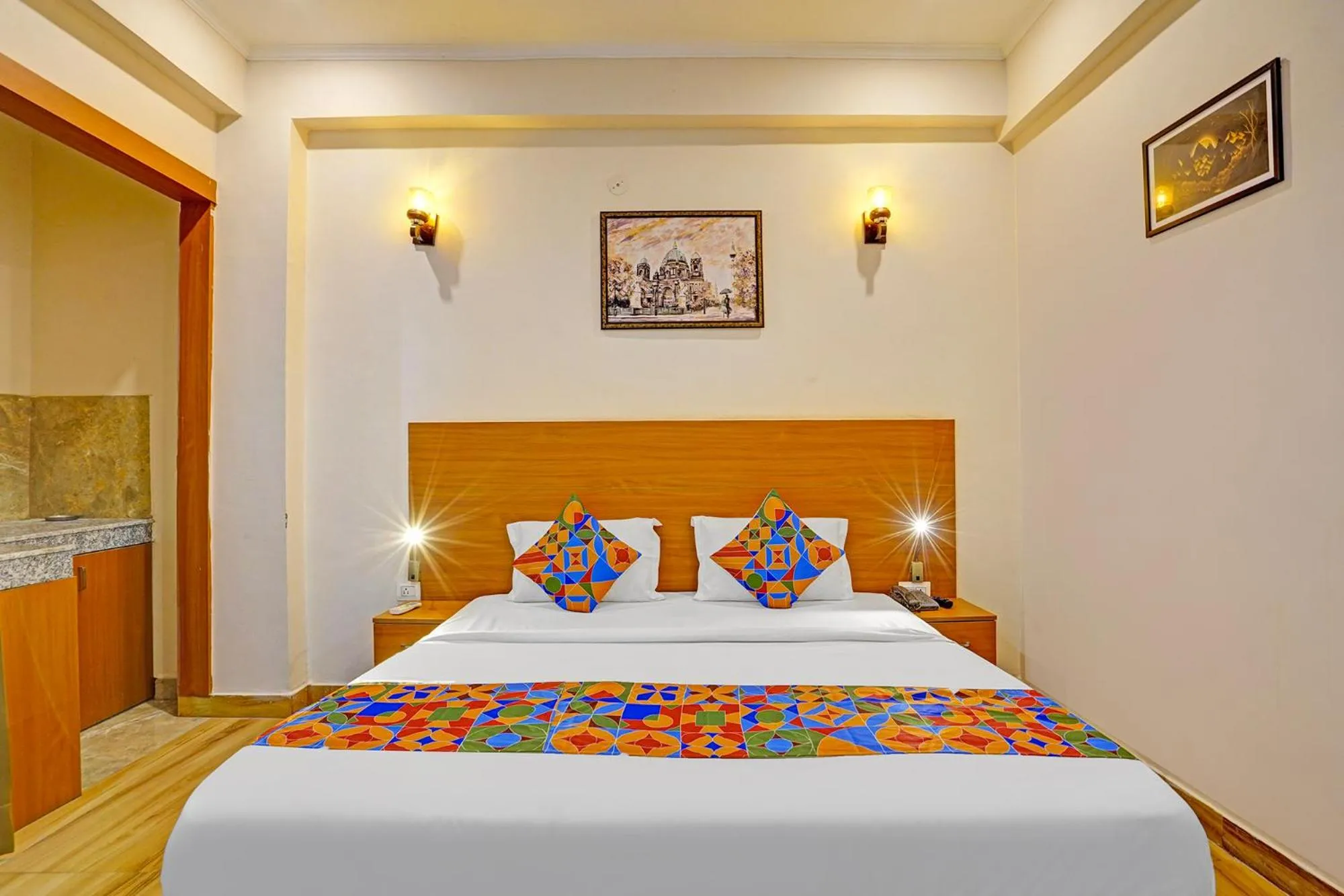 Bed in FabHotel The Viraaj - Gaur City Mall