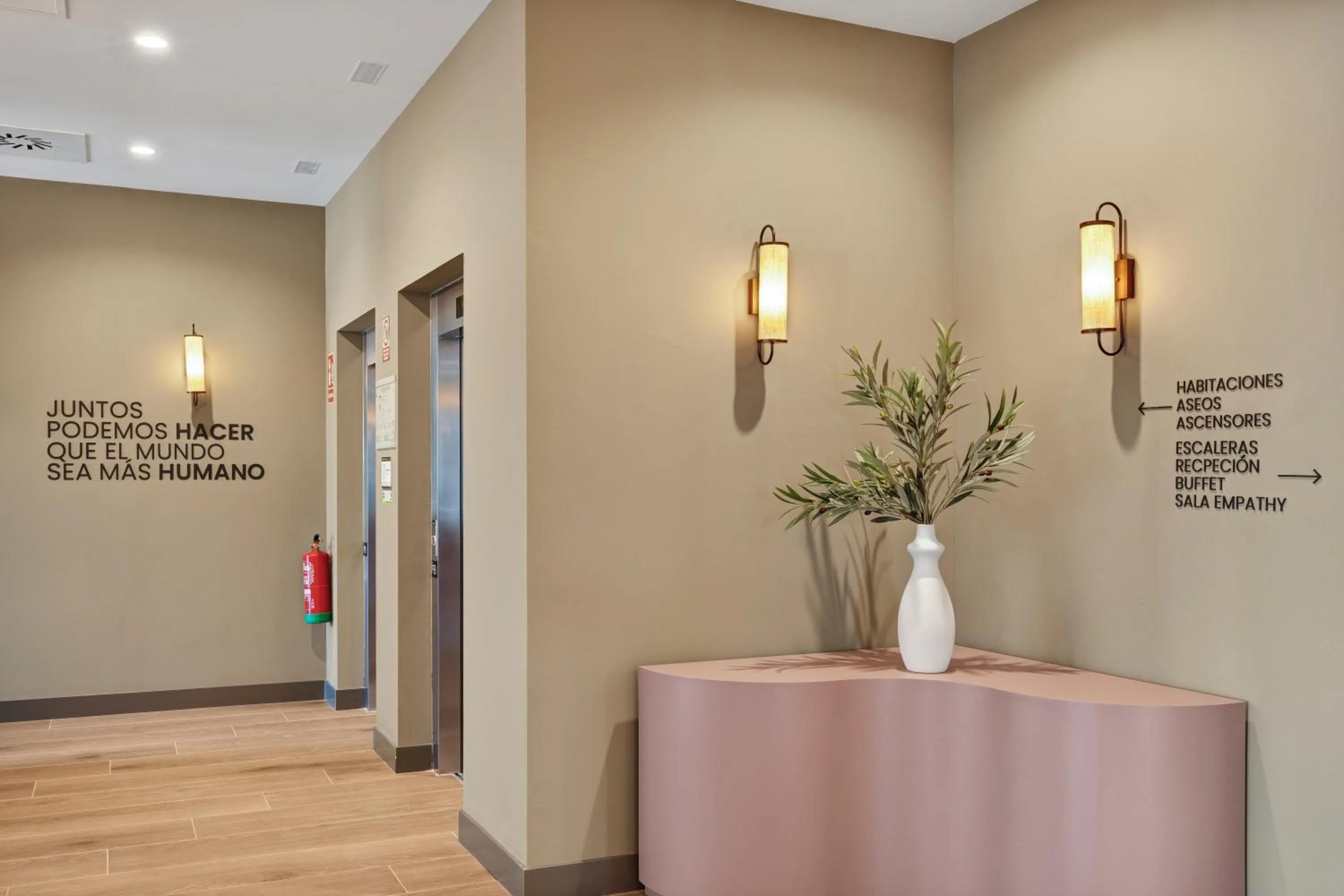Seating area in B&B HOTEL Madrid Fuenlabrada Retail Park