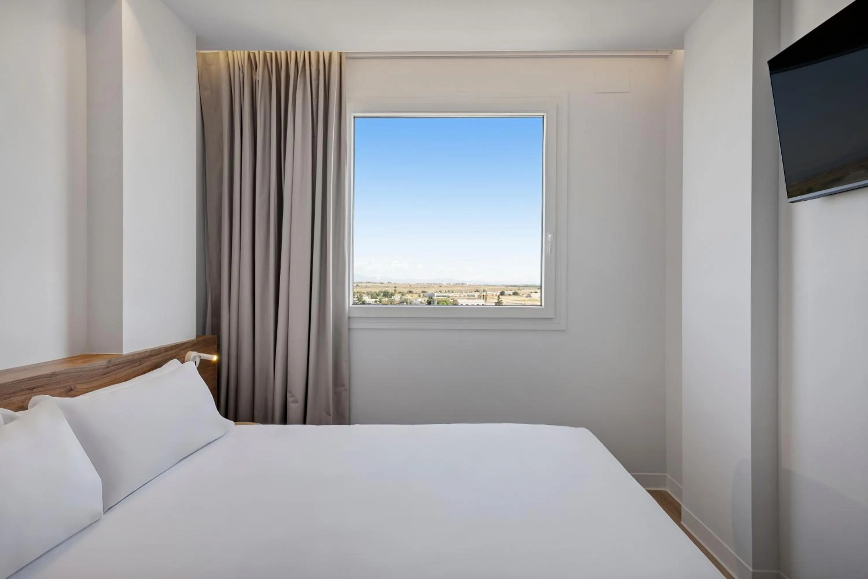 Bed in B&B HOTEL Madrid Fuenlabrada Retail Park