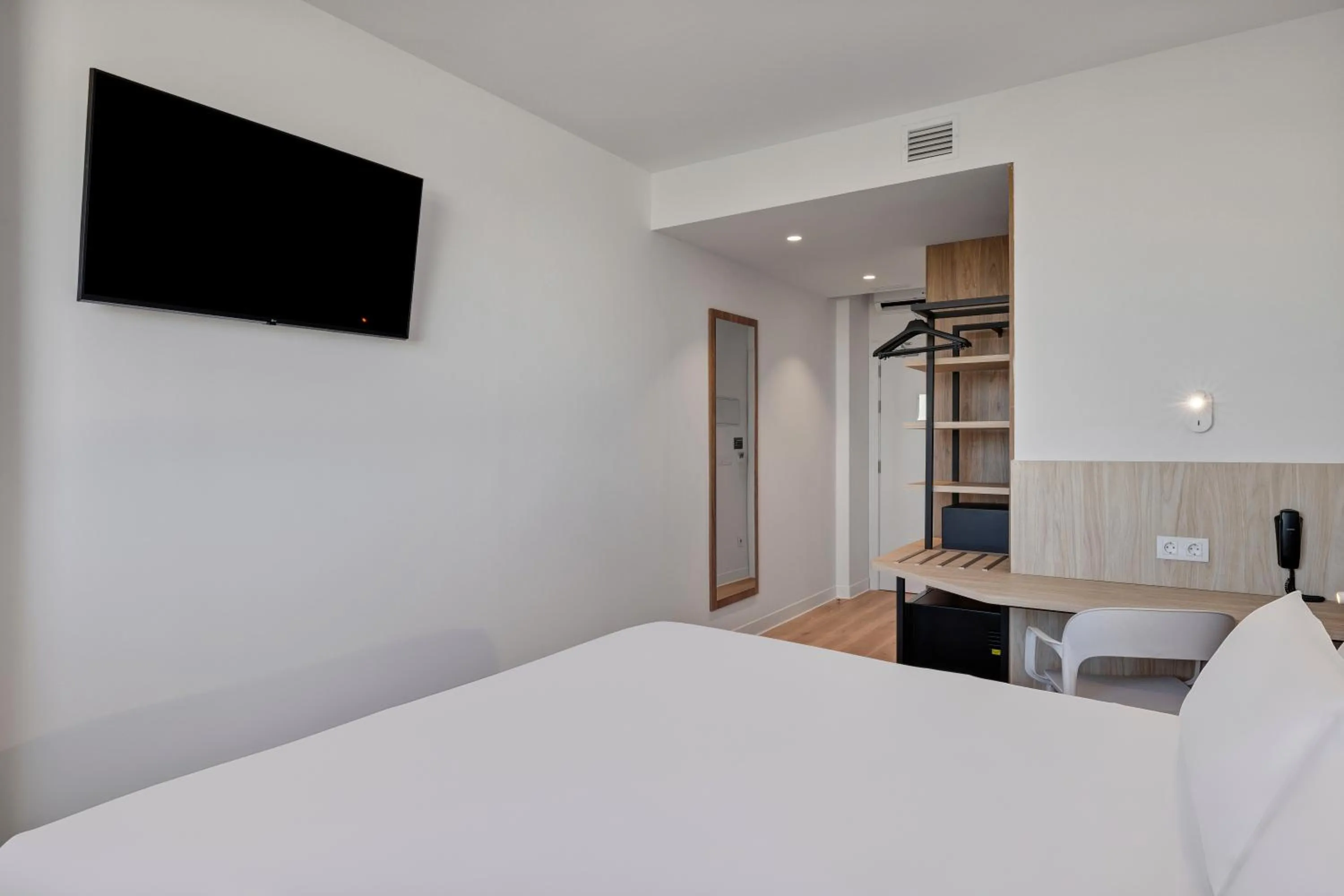 Bed in B&B HOTEL Madrid Fuenlabrada Retail Park