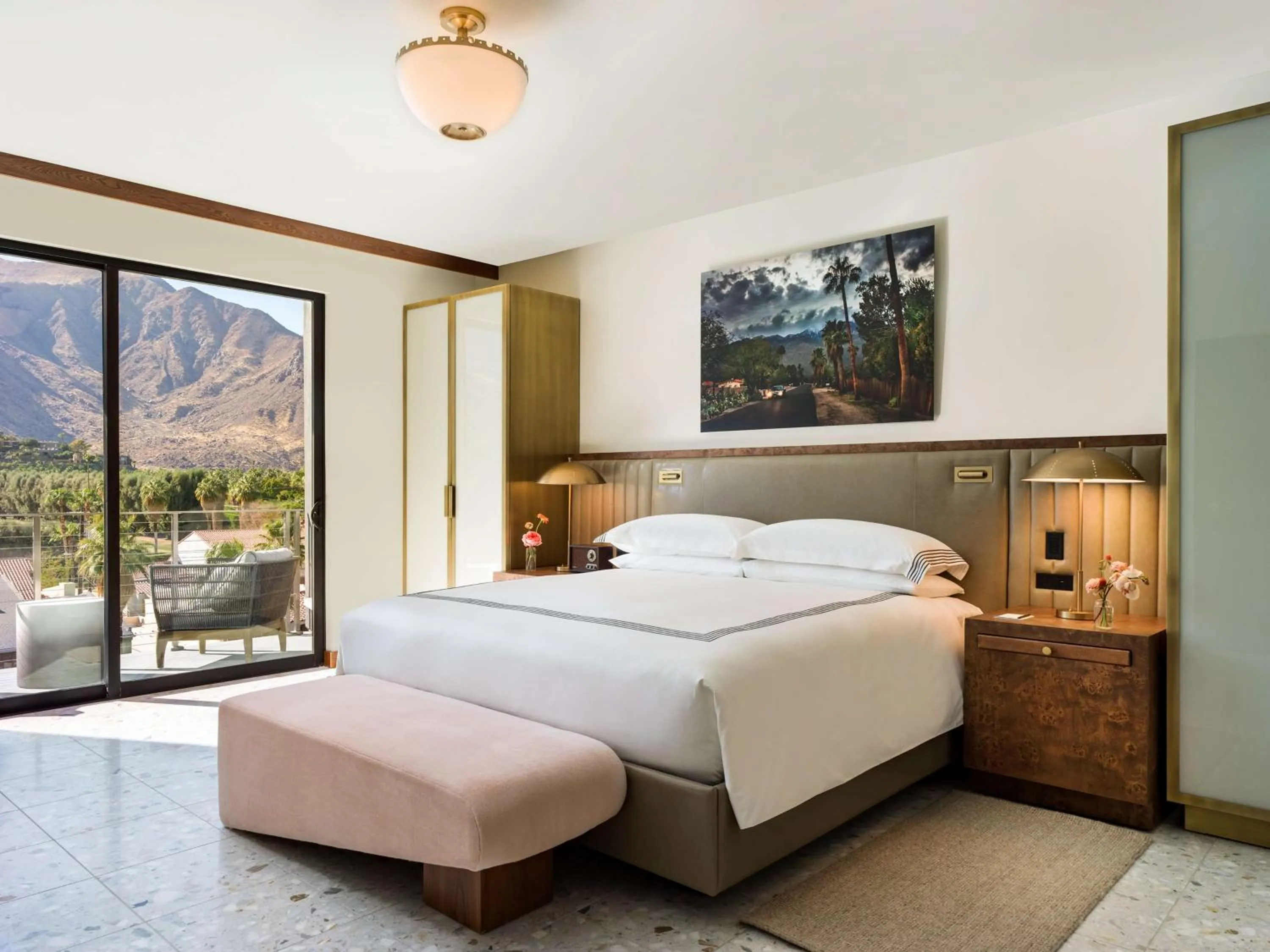 Photo of the whole room, Bed in Thompson Palm Springs, By Hyatt