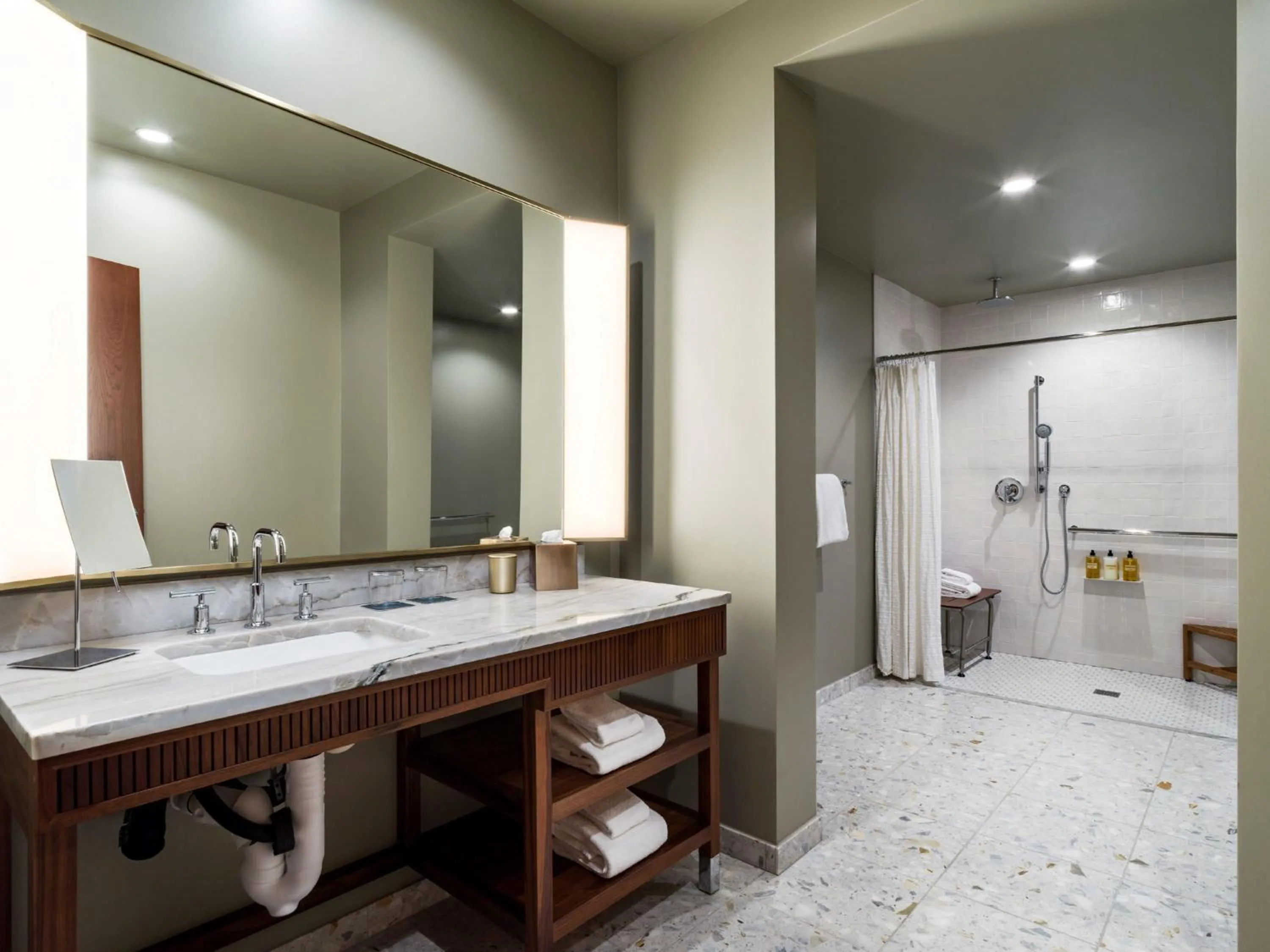 Bathroom in Thompson Palm Springs, By Hyatt