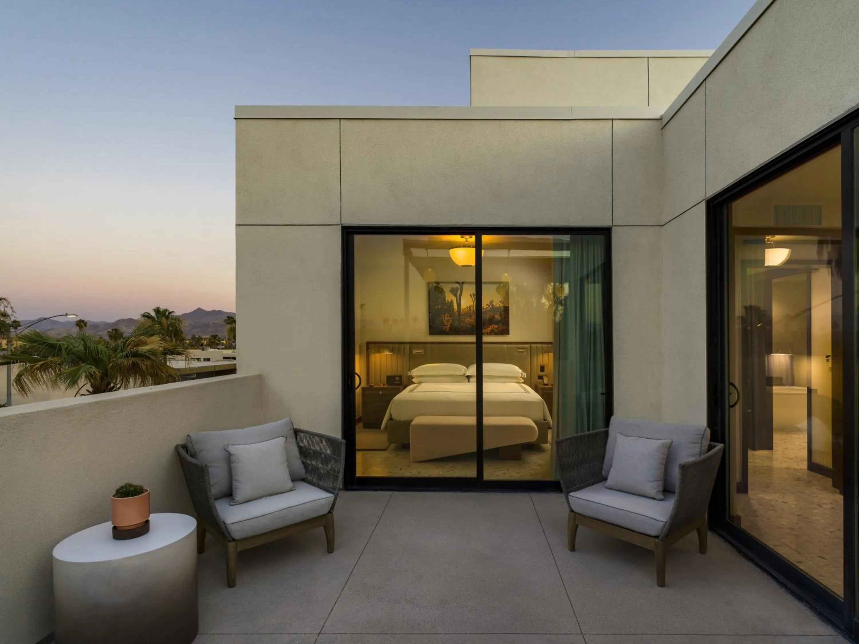 View (from property/room), Bed in Thompson Palm Springs, By Hyatt