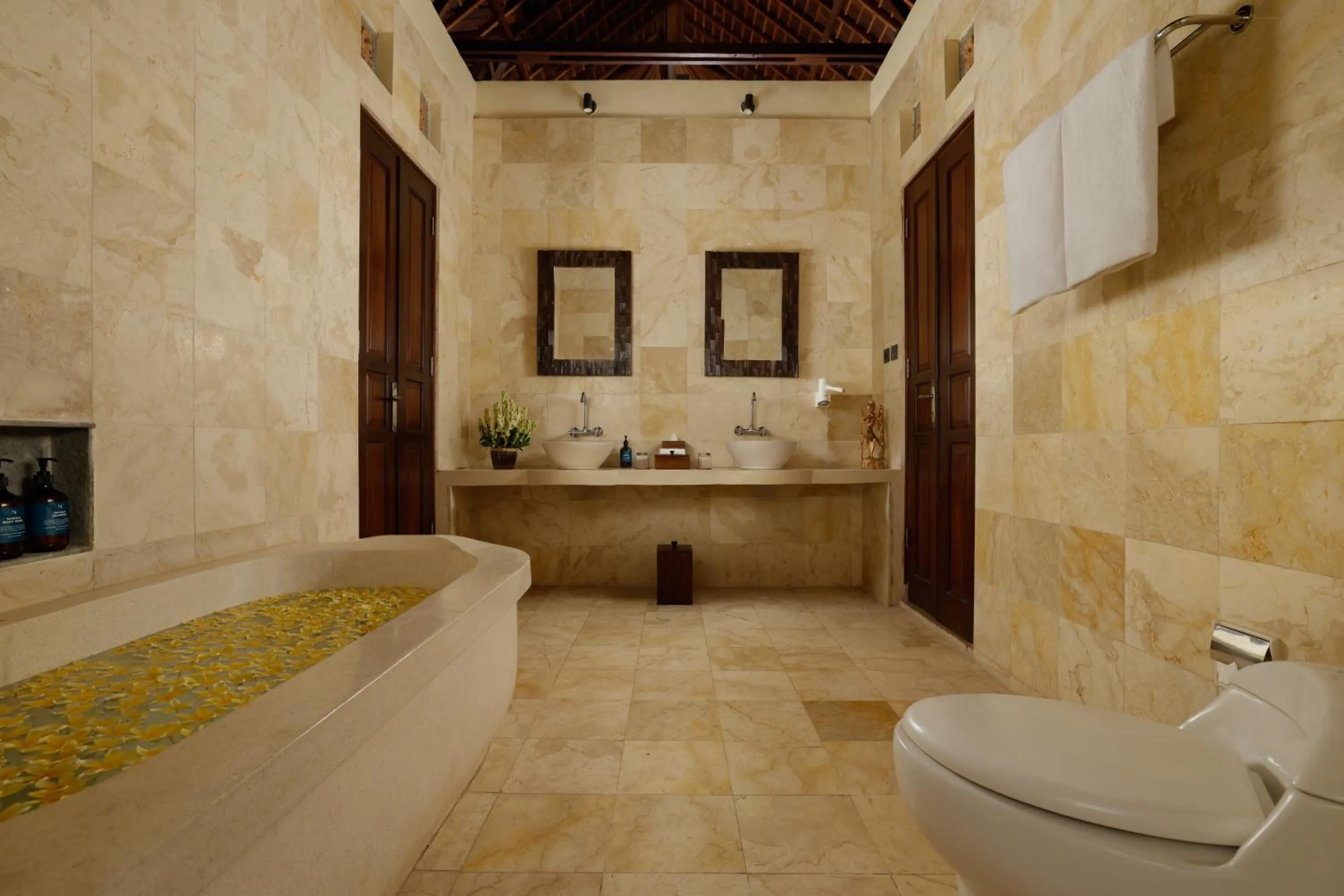 Bathroom in Villa Leona Valley View by Nakula