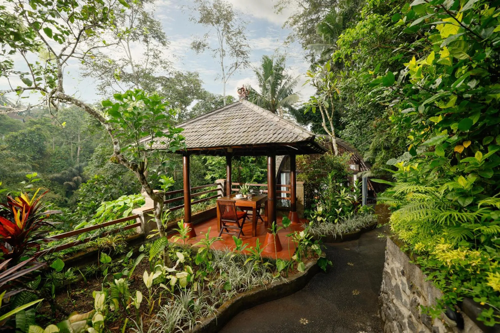 Patio in Villa Leona Valley View by Nakula