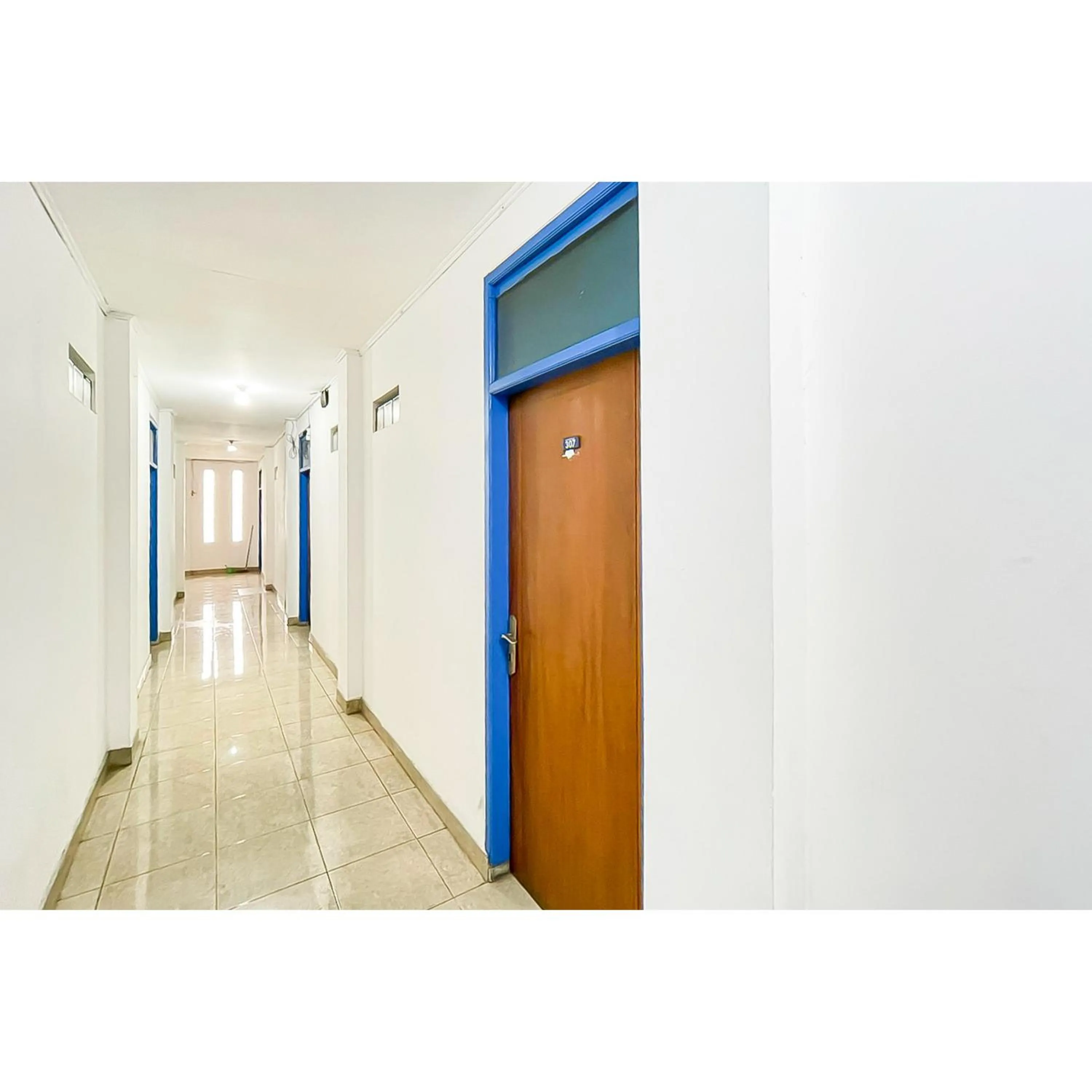 Property building in Wisma PKBI Jabar Mitra RedDoorz