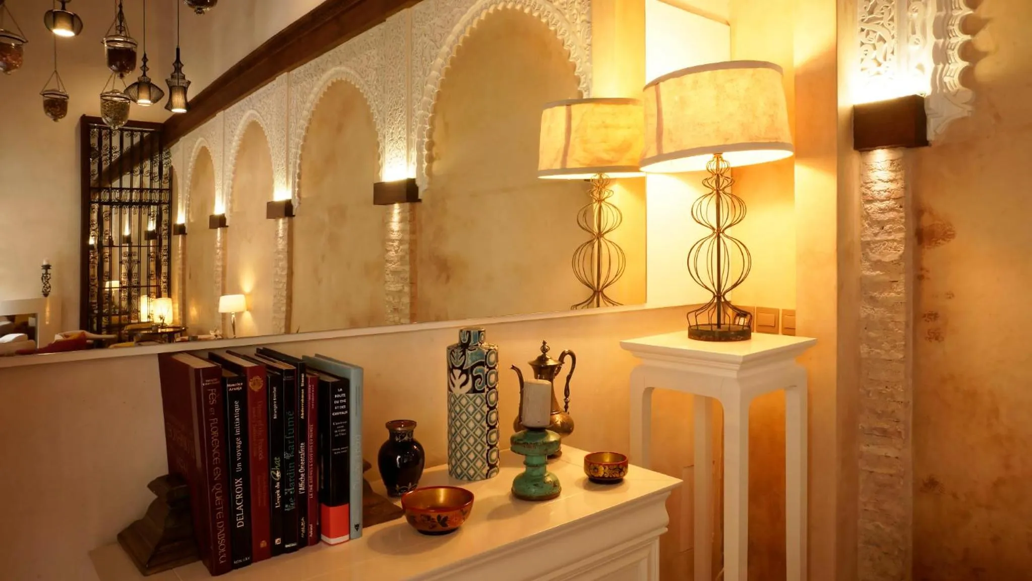 Lounge or bar in Karawan Riad