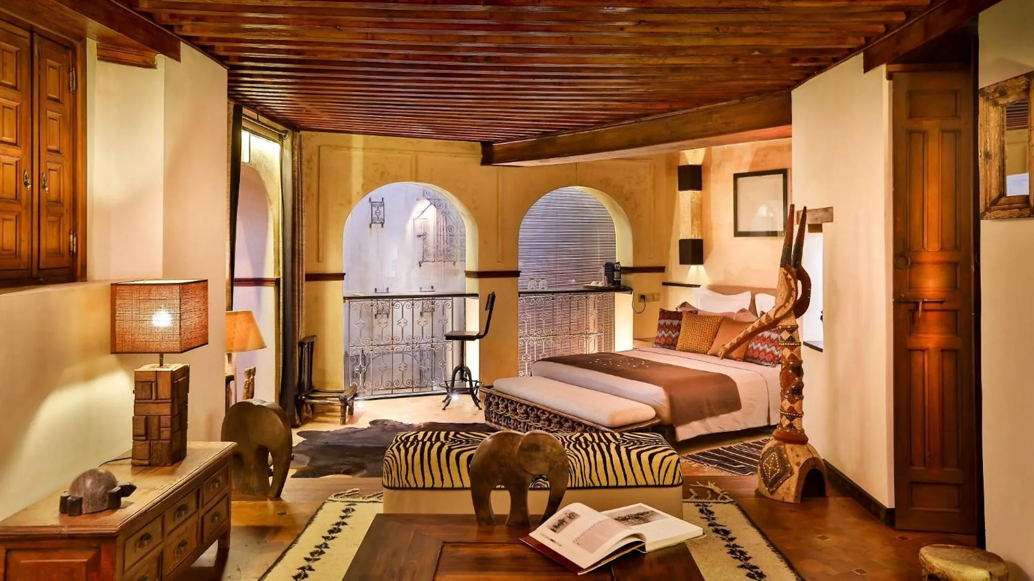 Photo of the whole room, Bed in Karawan Riad