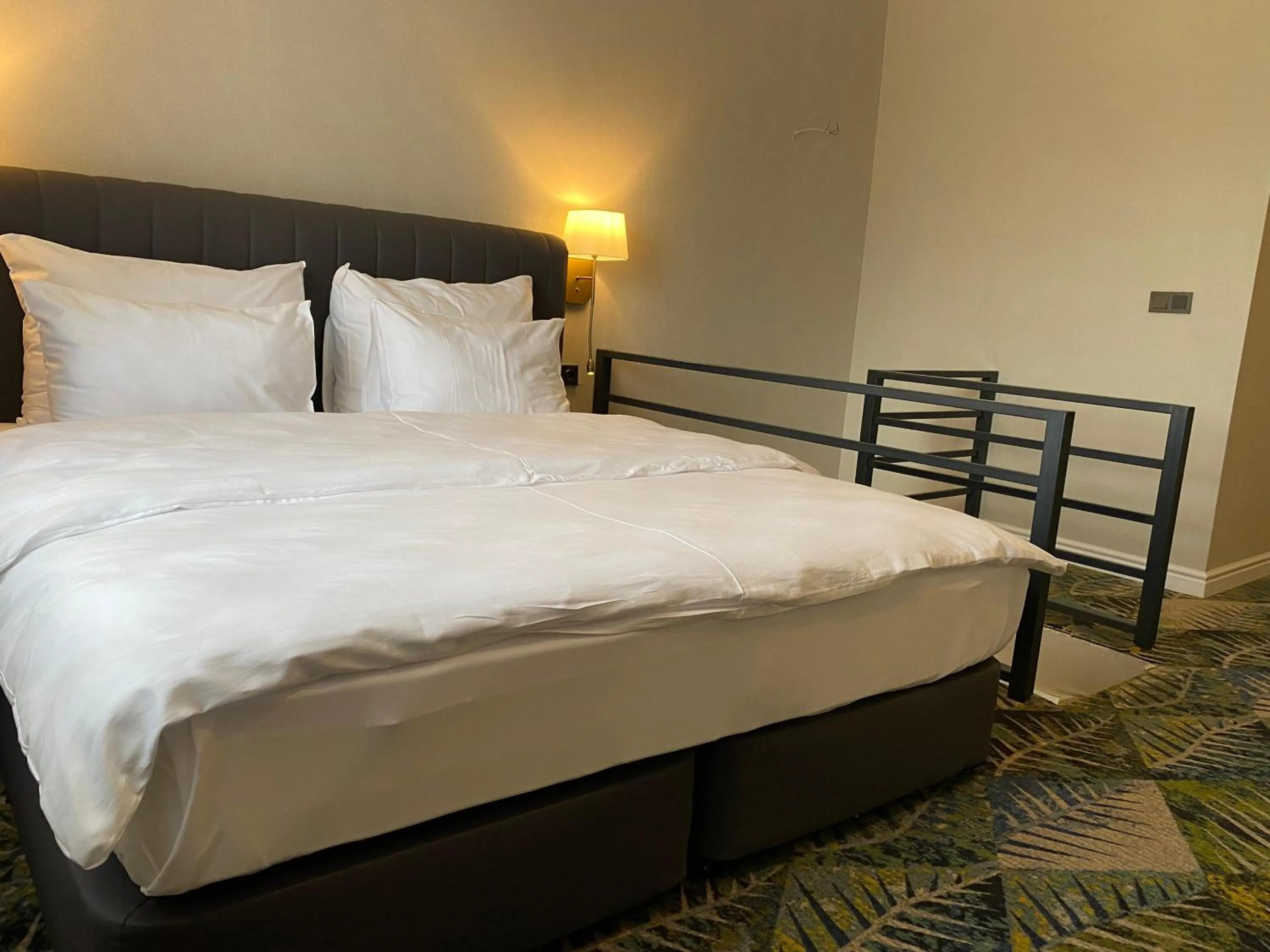 Toilet, Bed in Wyndham Garden Cambasi