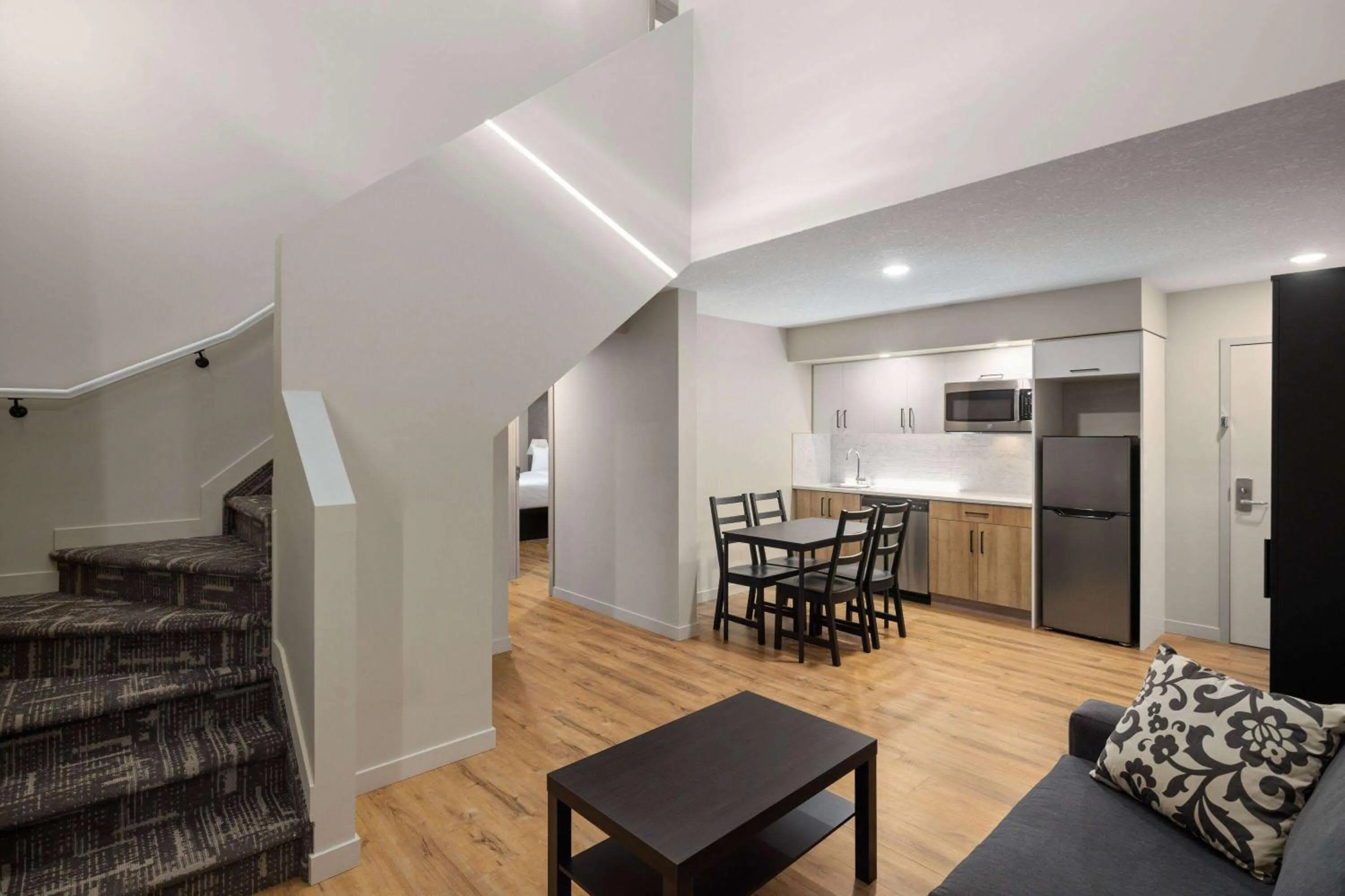 Photo of the whole room in Baymont by Wyndham West Edmonton