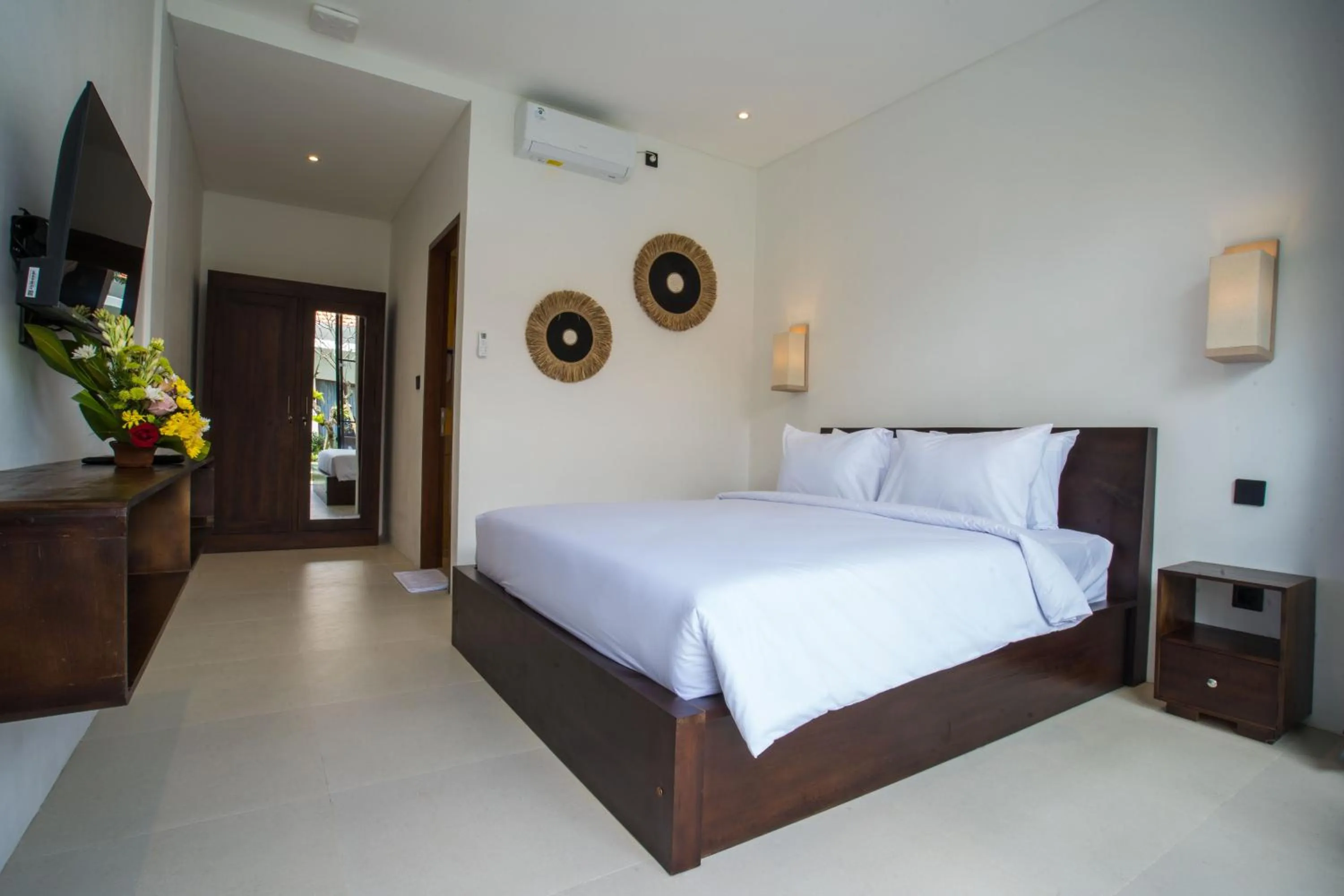 TV and multimedia, Bed in Tegal Wangi Canggu