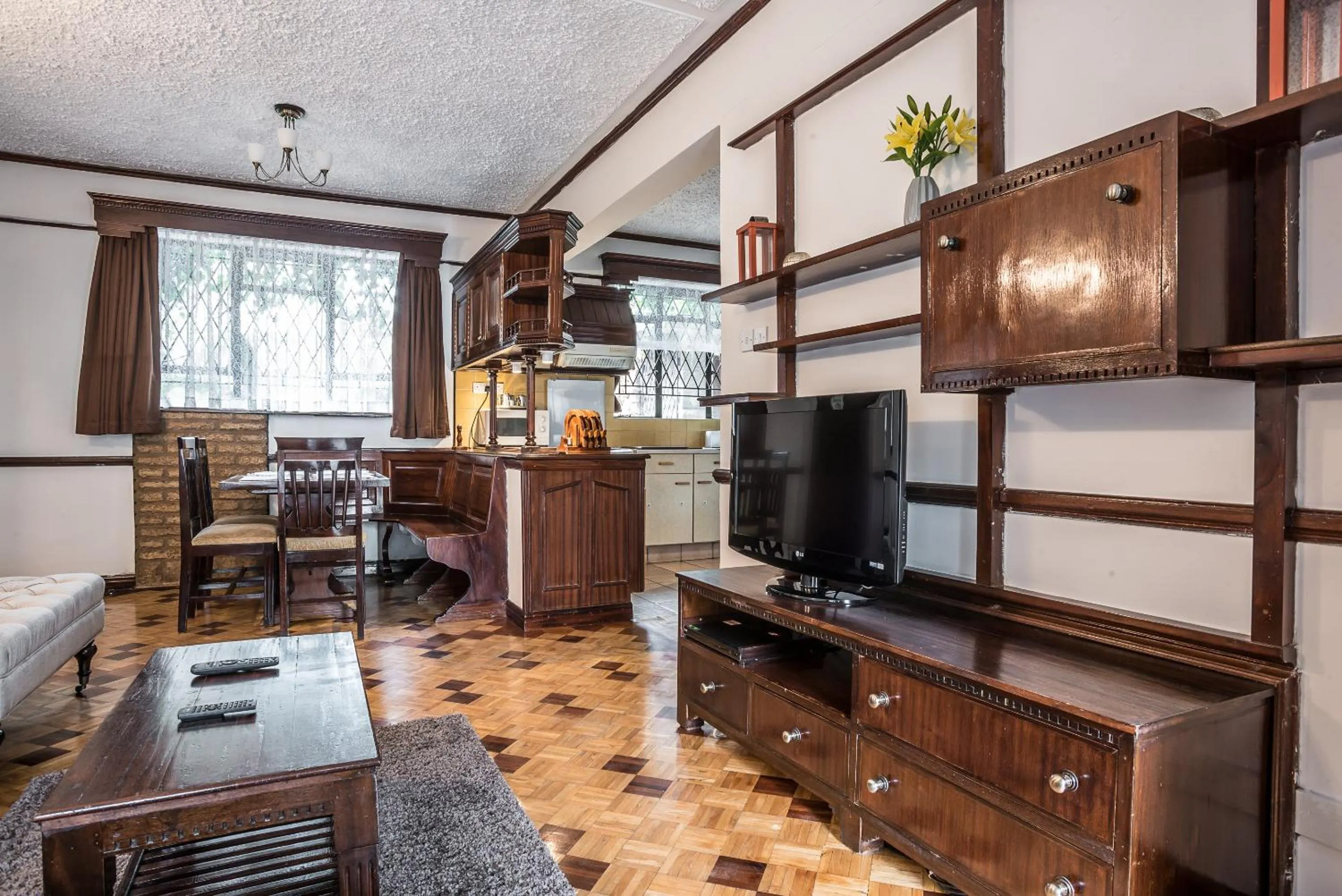 Coffee/tea facilities in The Grand Gables