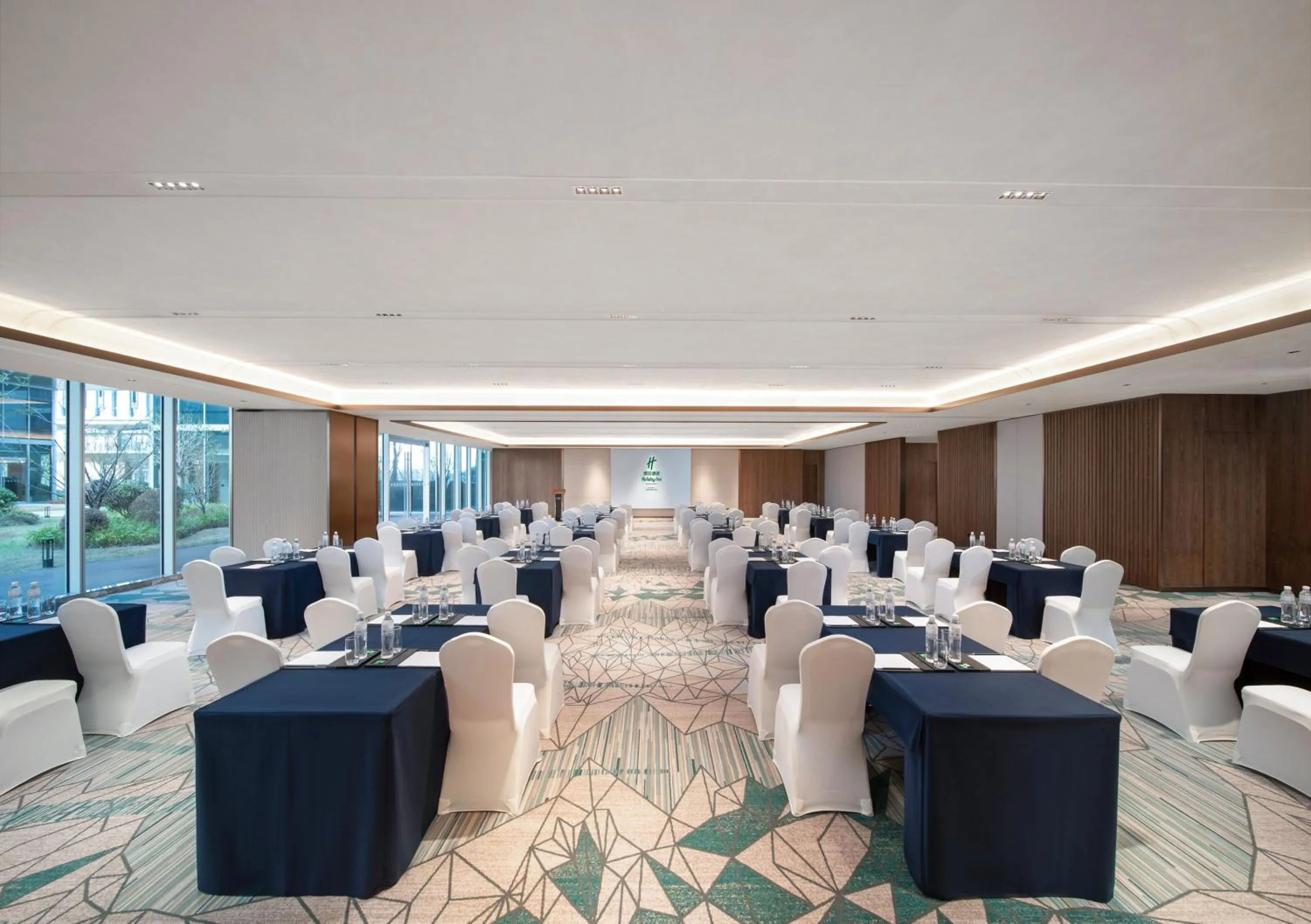 Meeting/conference room in Holiday Inn Hangzhou GCEC