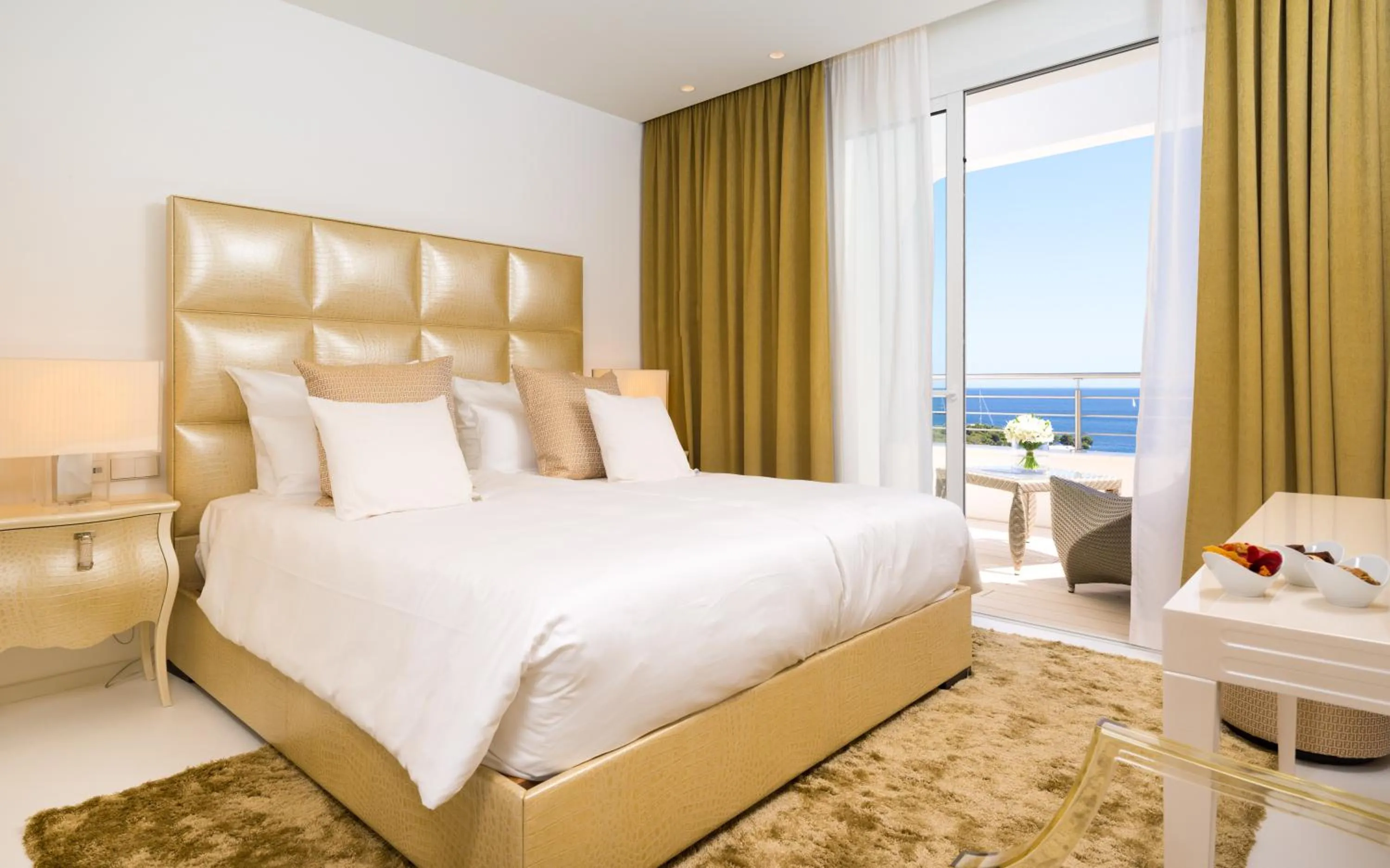 Bedroom, Bed in Portals Hills Boutique Hotel