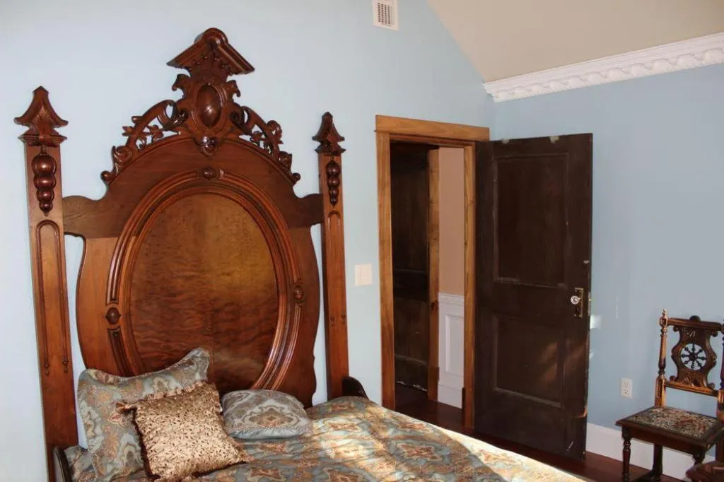 Bedroom in Millsap-Baker Estate