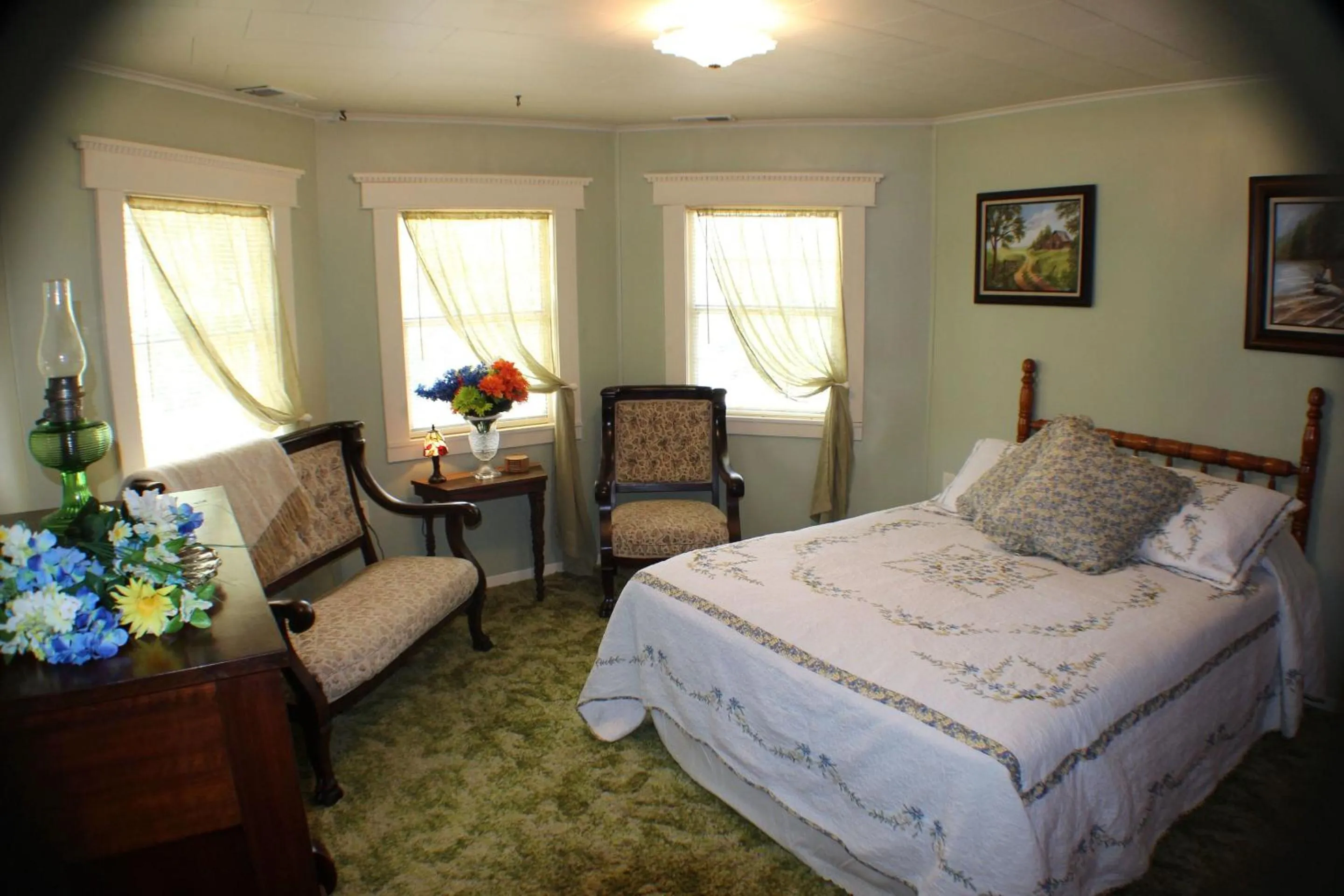 Bedroom in Millsap-Baker Estate