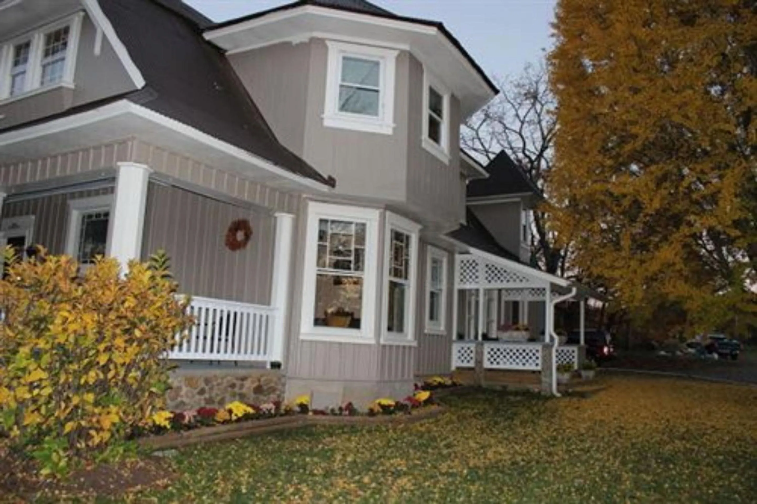 Property building in Millsap-Baker Estate