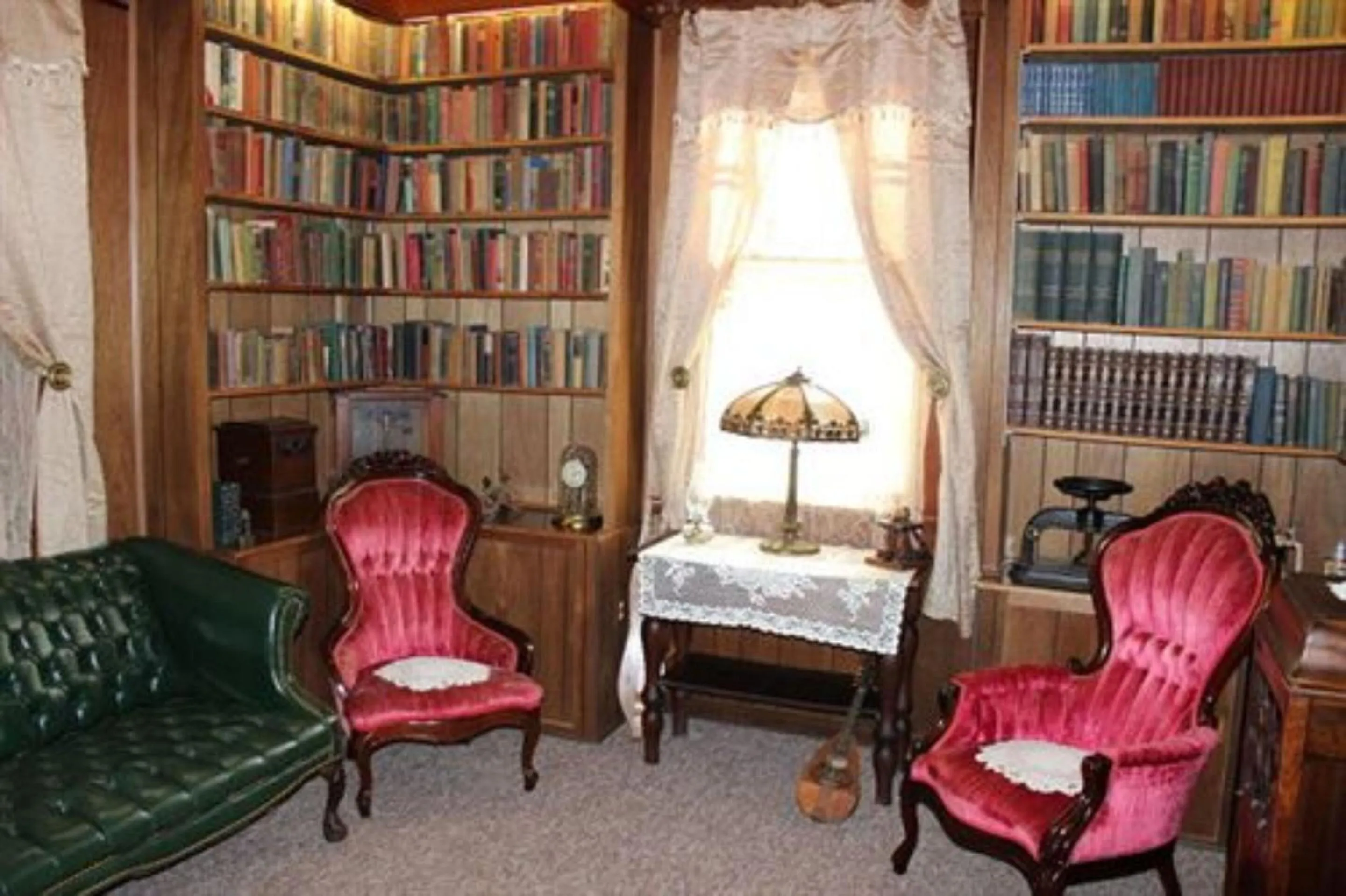 Living room in Millsap-Baker Estate