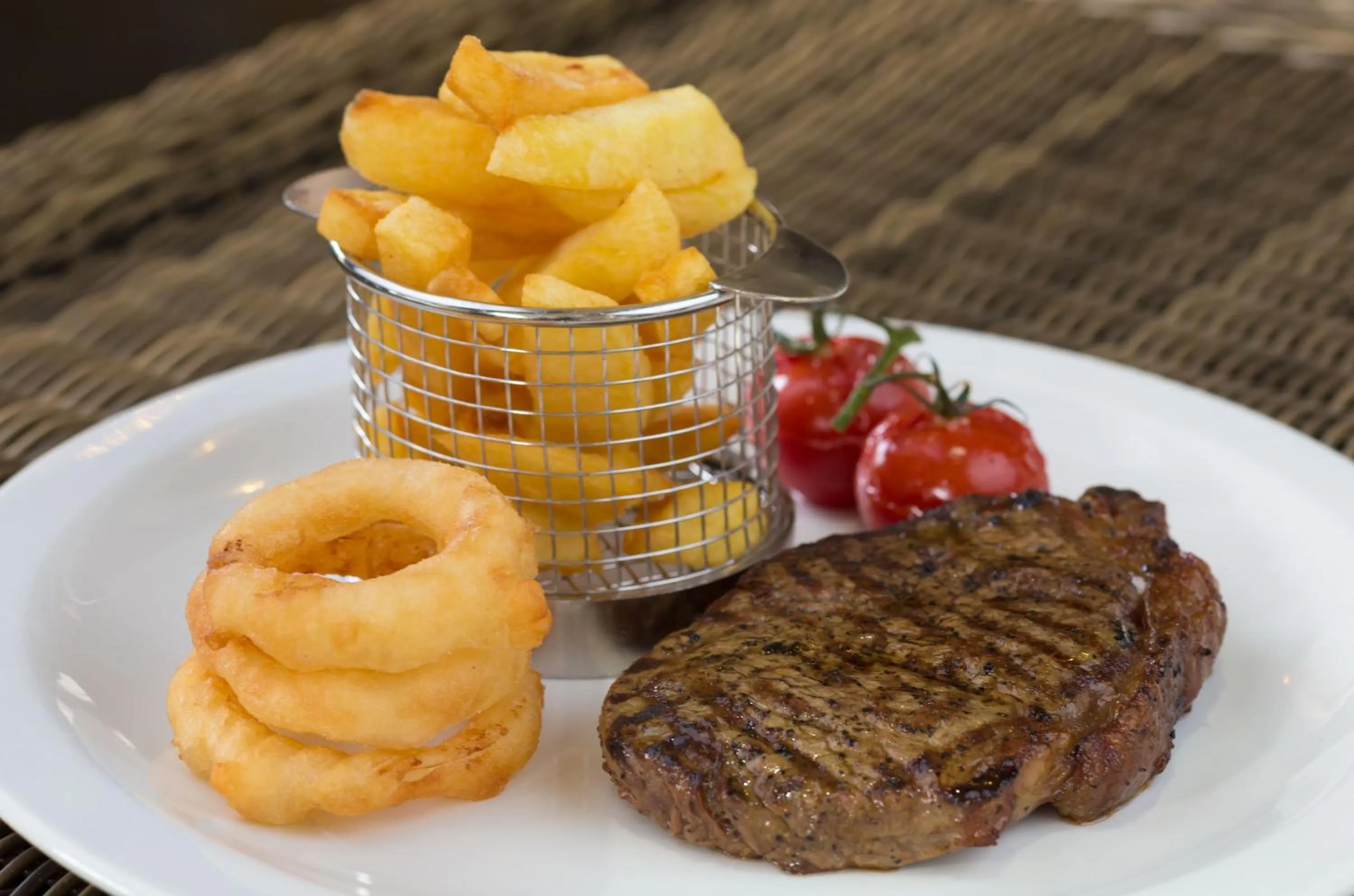 Food in Cobo Bay Hotel