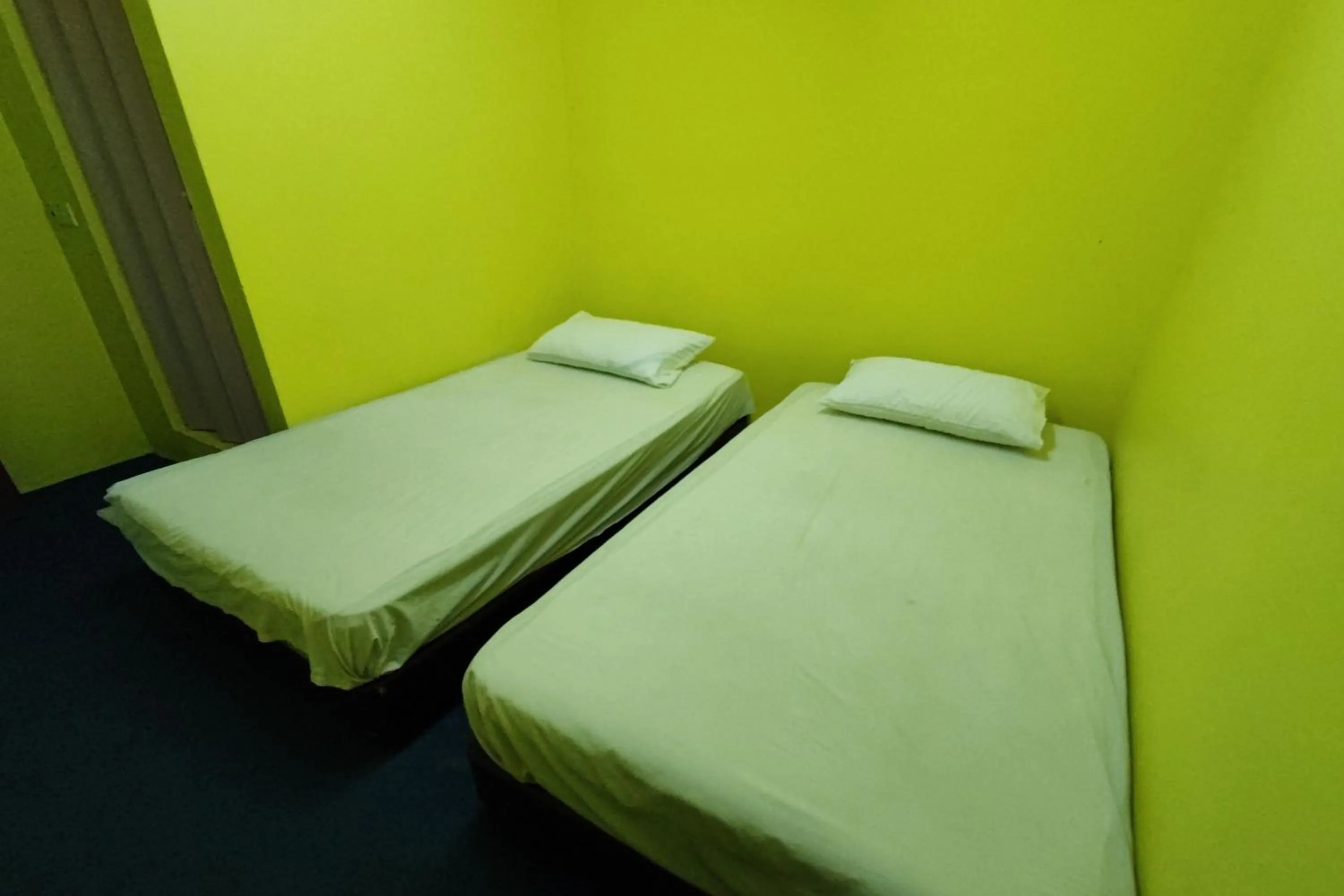 Twin Room in D'BJ Motel