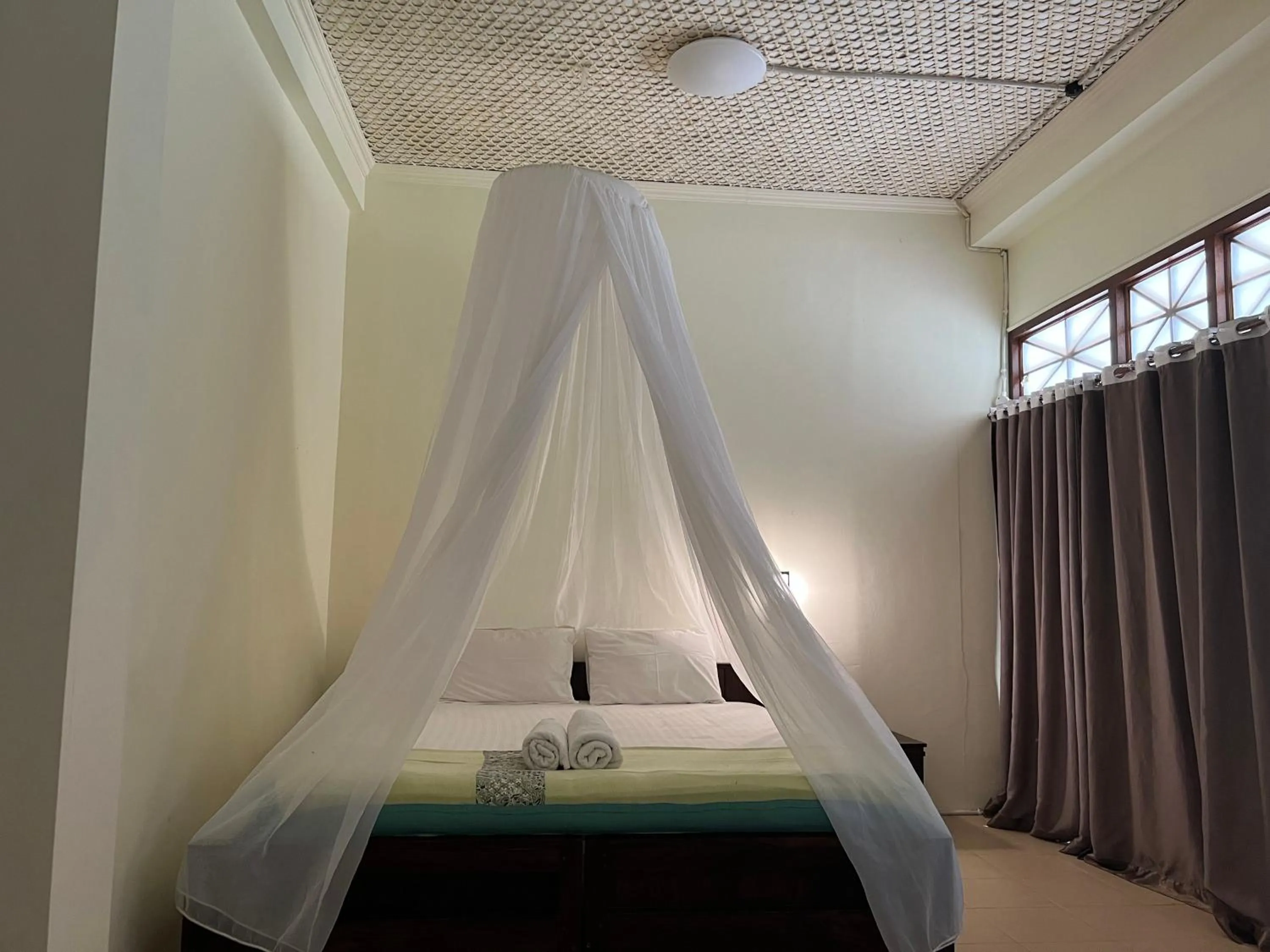 Bedroom, Bed in Arys Lagoon Bungalow & Hotel