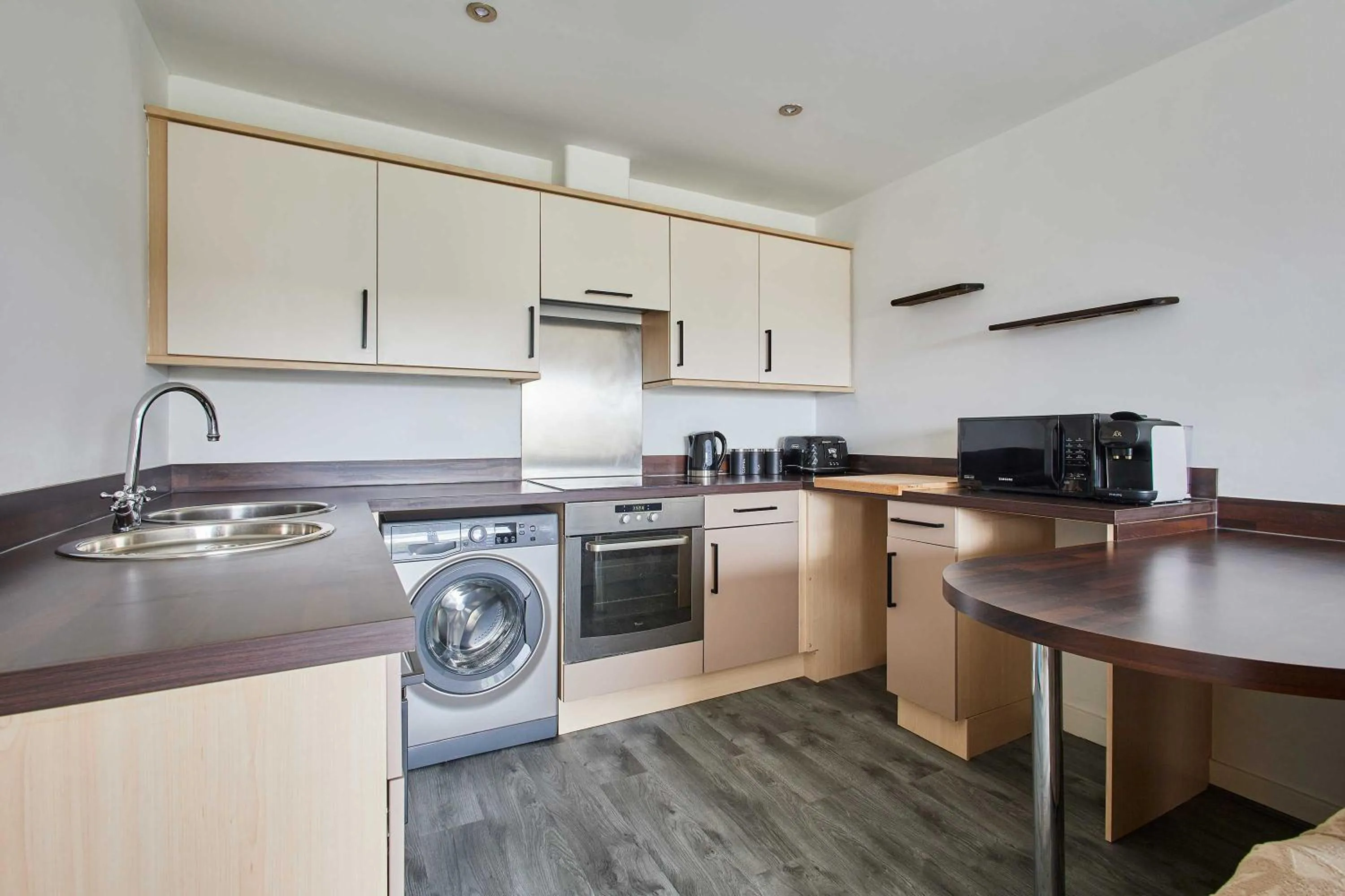 Kitchen or kitchenette in Host & Stay - Maddren Way