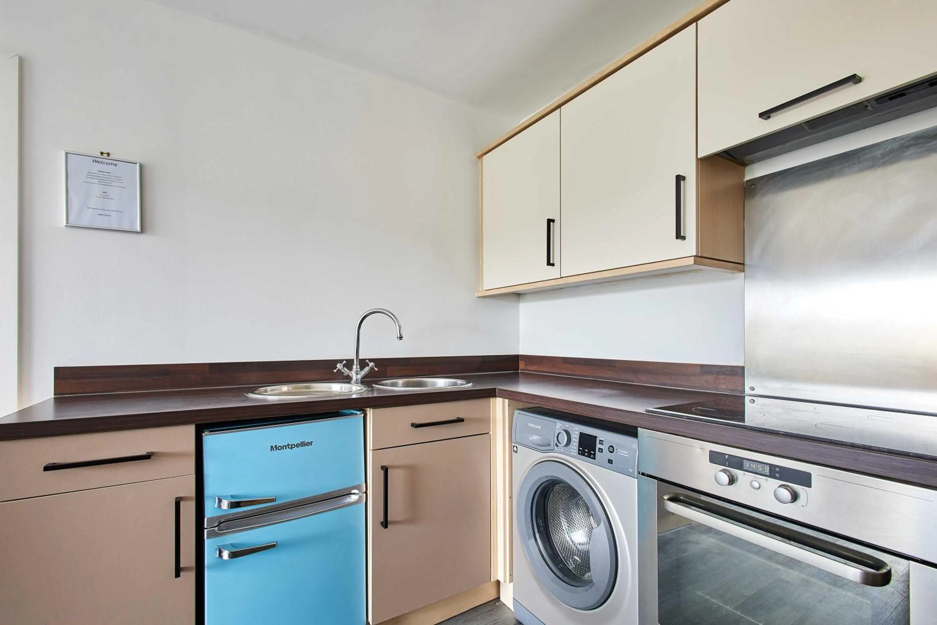 Kitchen or kitchenette in Host & Stay - Maddren Way