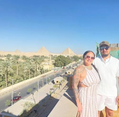 Taj Pyramids inn - Pyramids View Rooftop