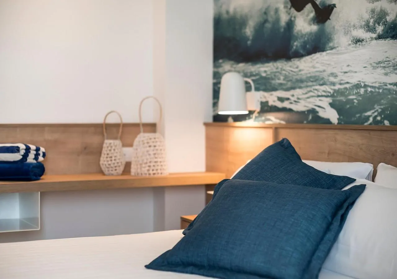 Bed in Hotel Meeting