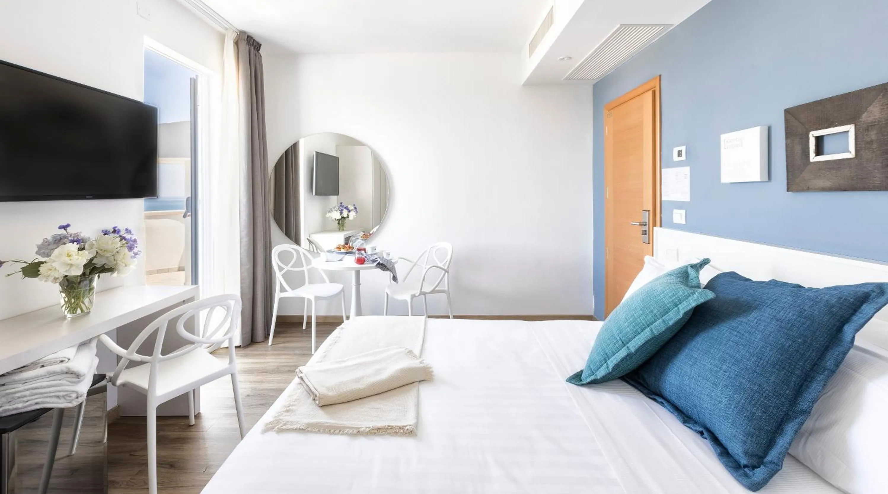 Bed in Hotel Meeting