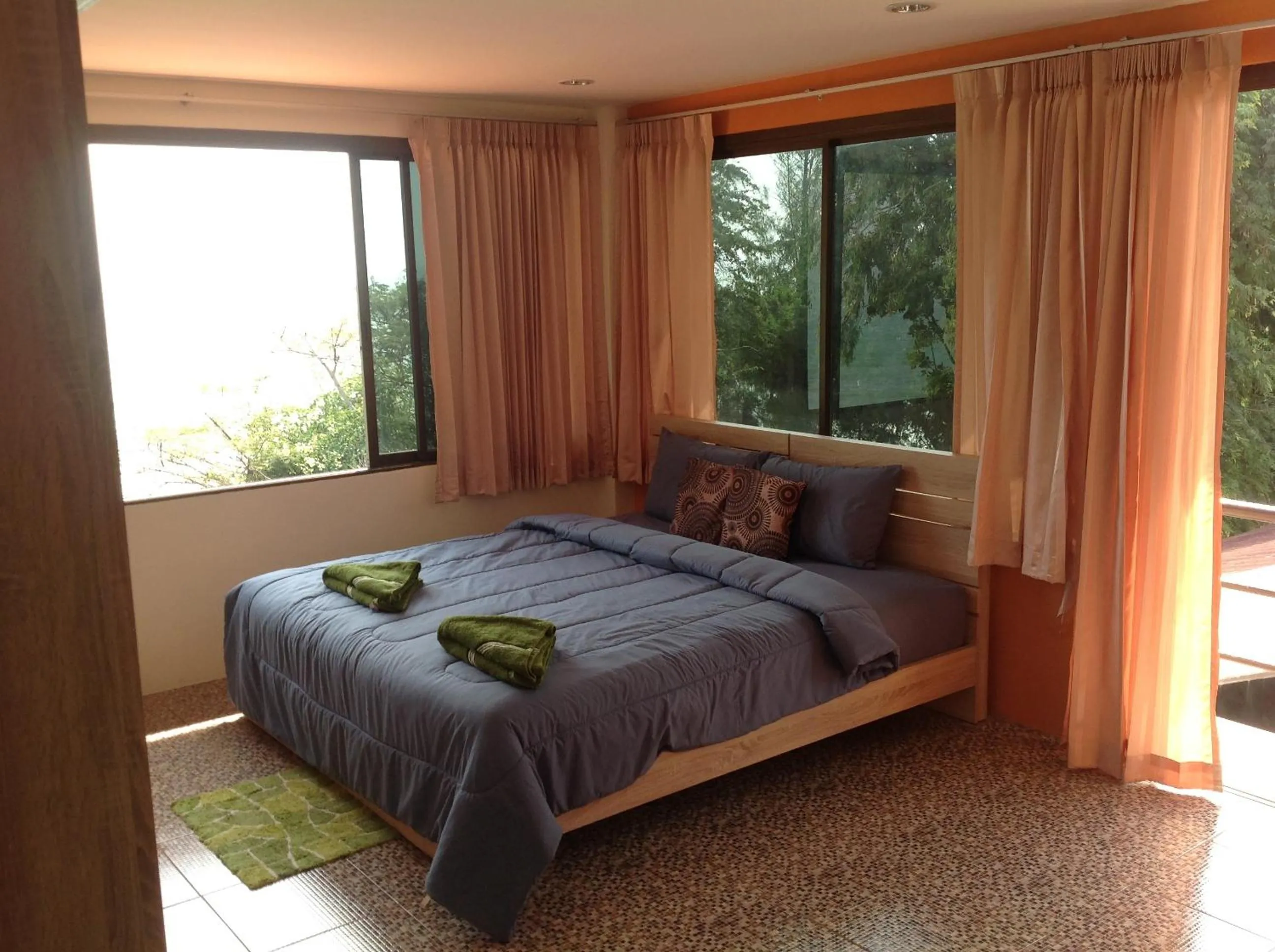 Bed in Sea Breeze Guest House