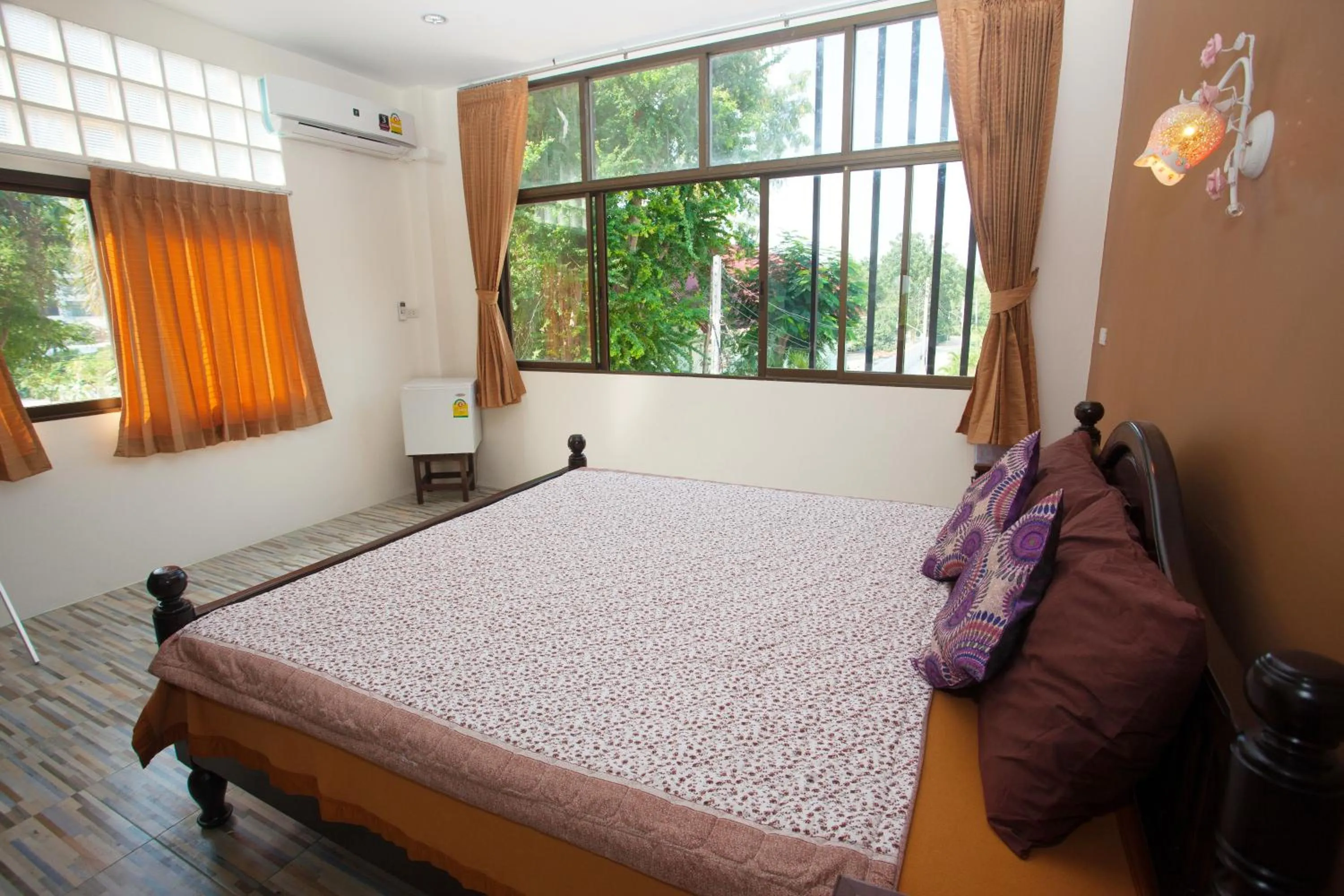 Bed in Sea Breeze Guest House