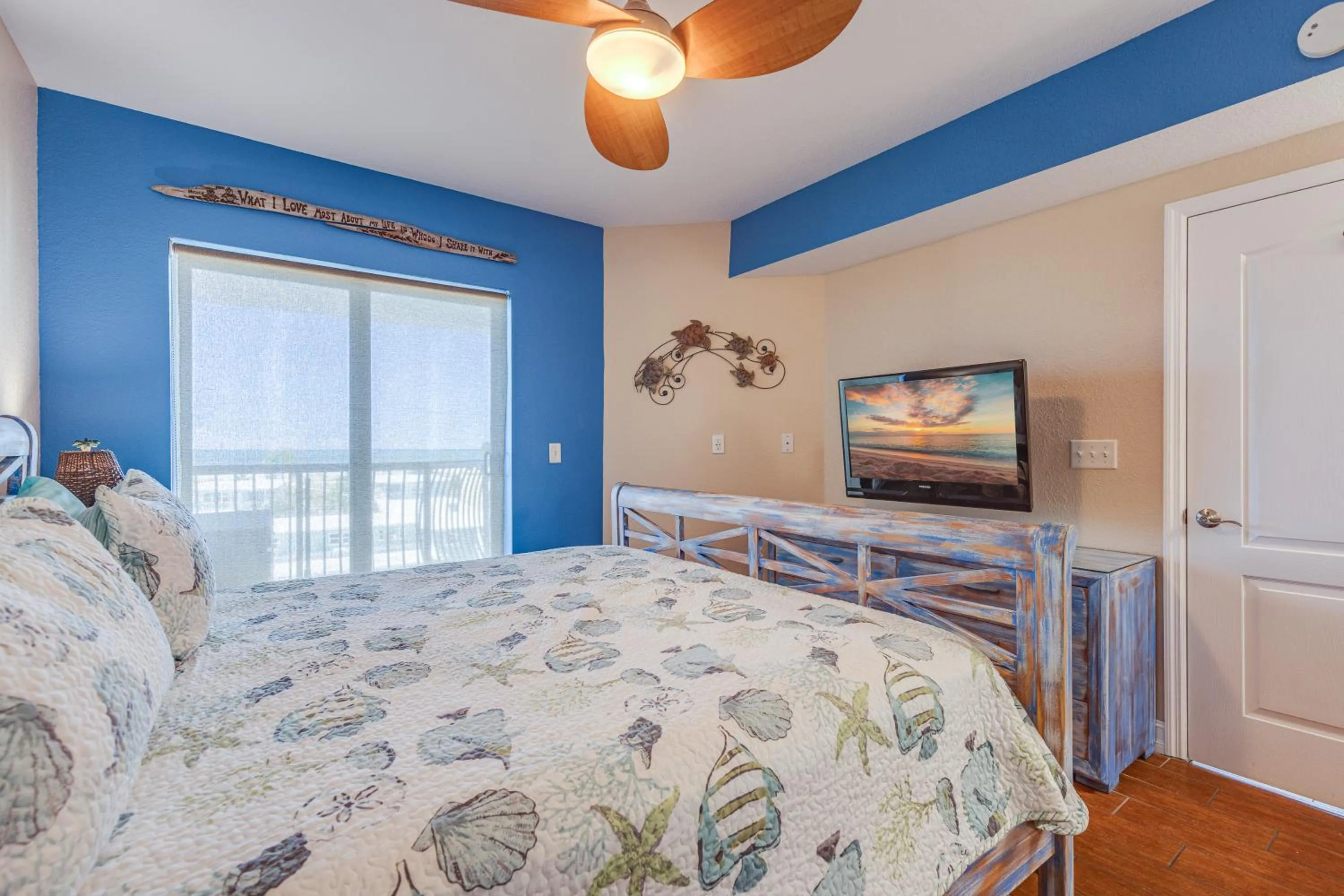 Beachfront Condo Gulf Views Walk to Sand