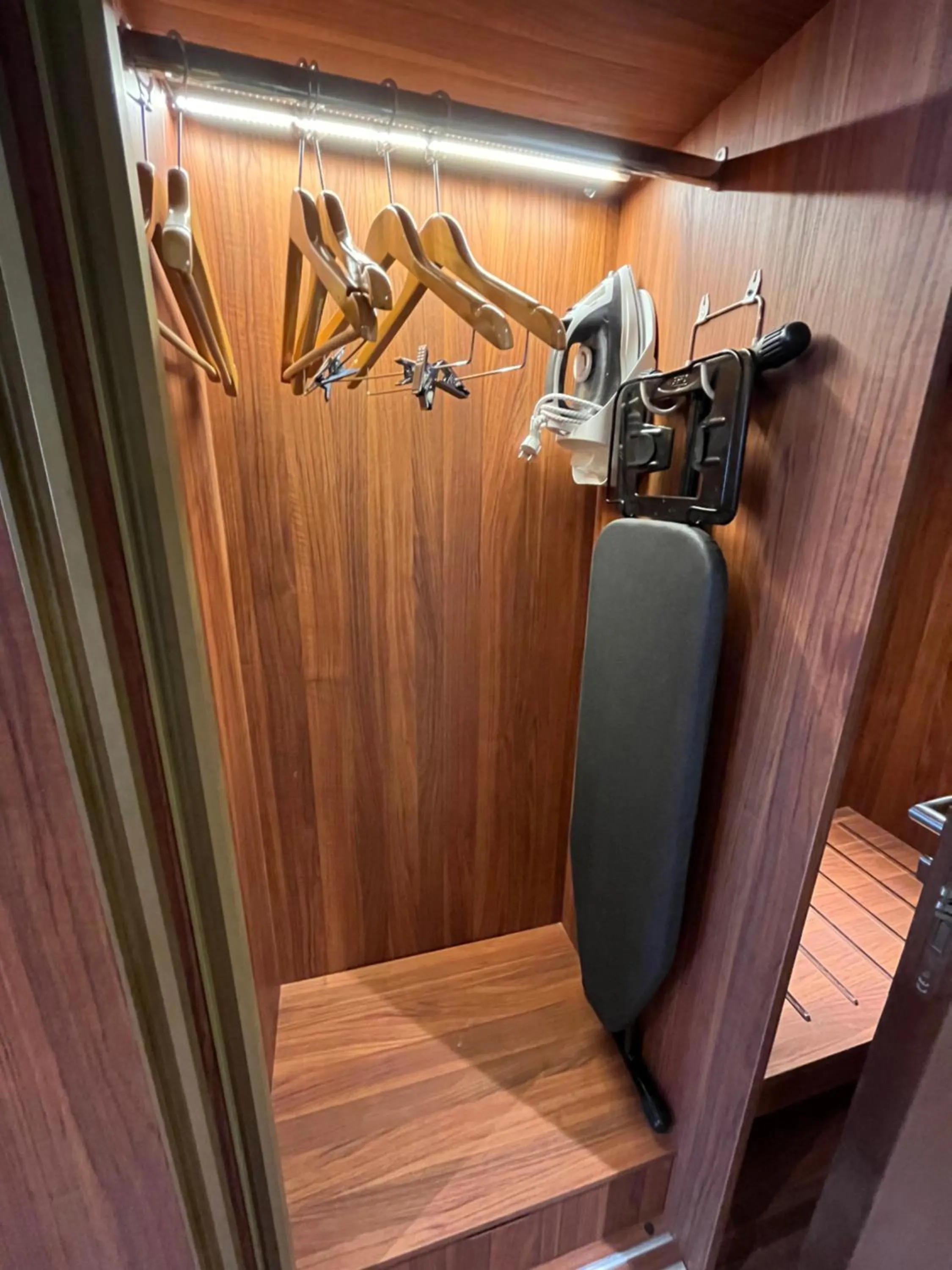 wardrobe in Tolip Resort El Galala Heights