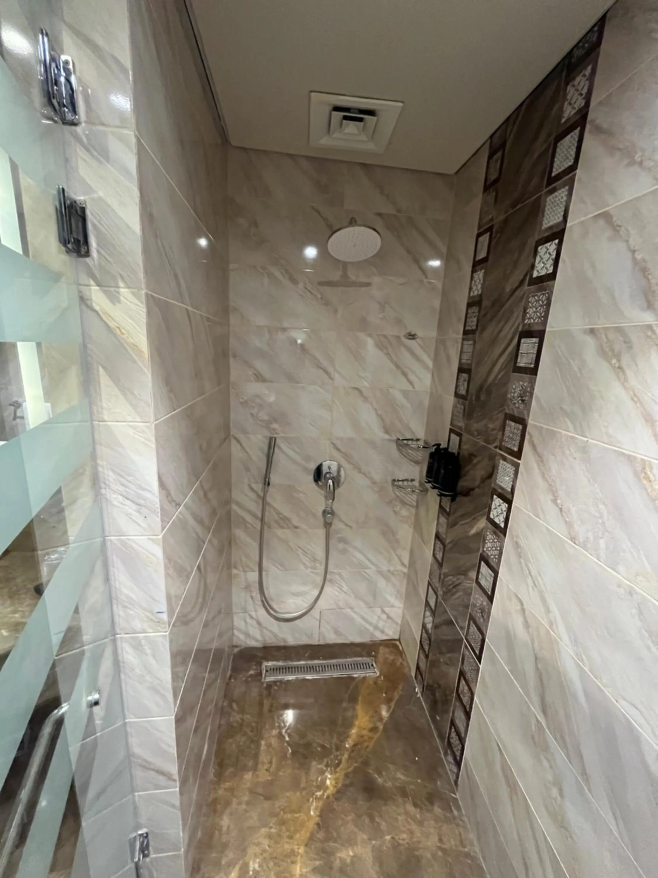 Shower in Tolip Resort El Galala Heights