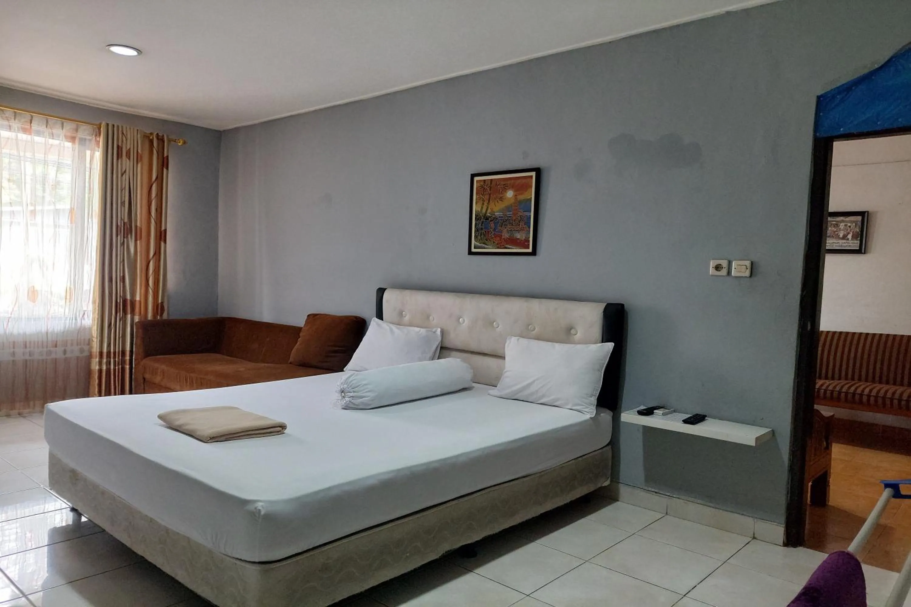 Bed in Pondok Seruni Kemanggisan Jakarta