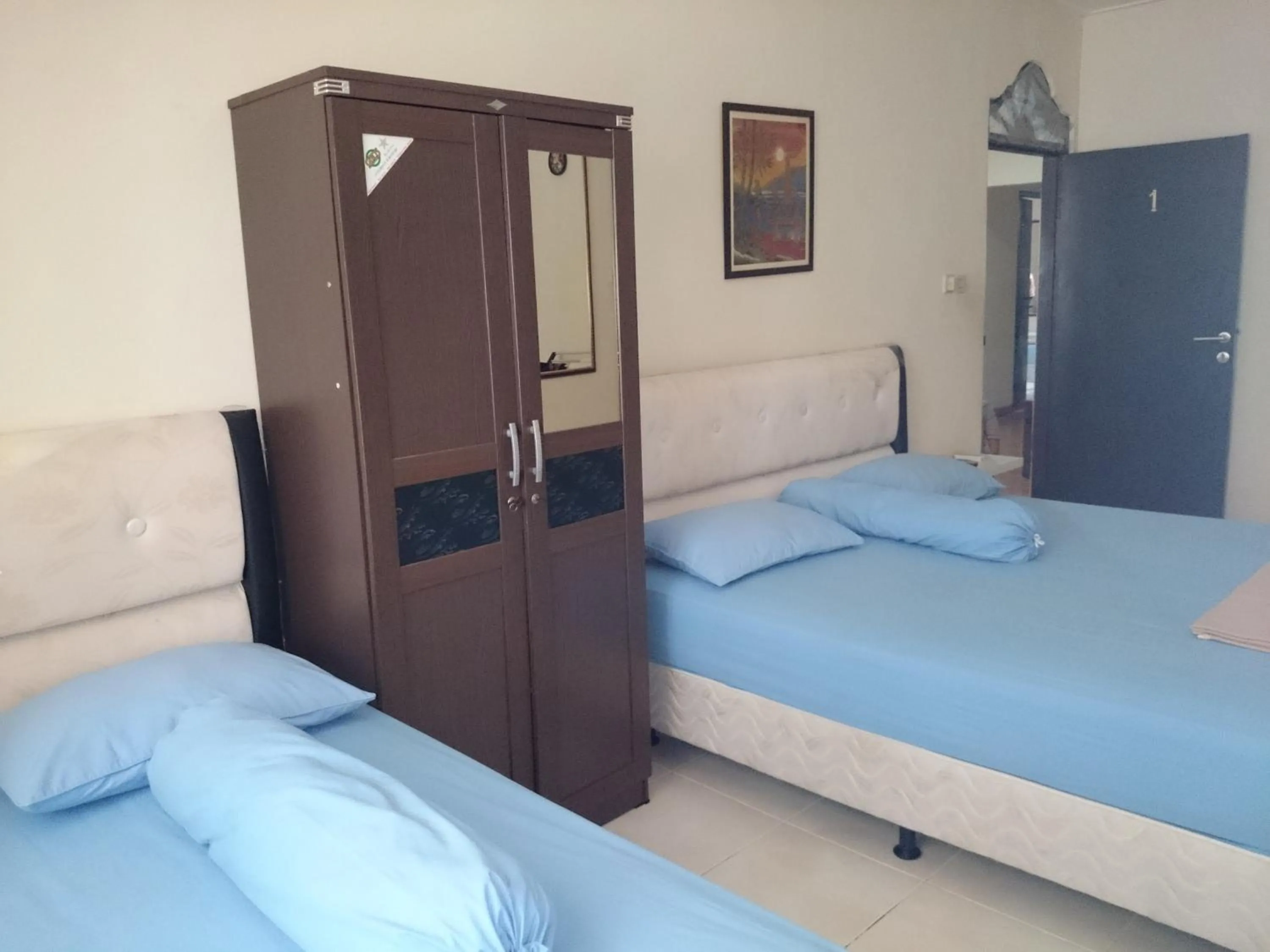 Bed in Pondok Seruni Kemanggisan Jakarta