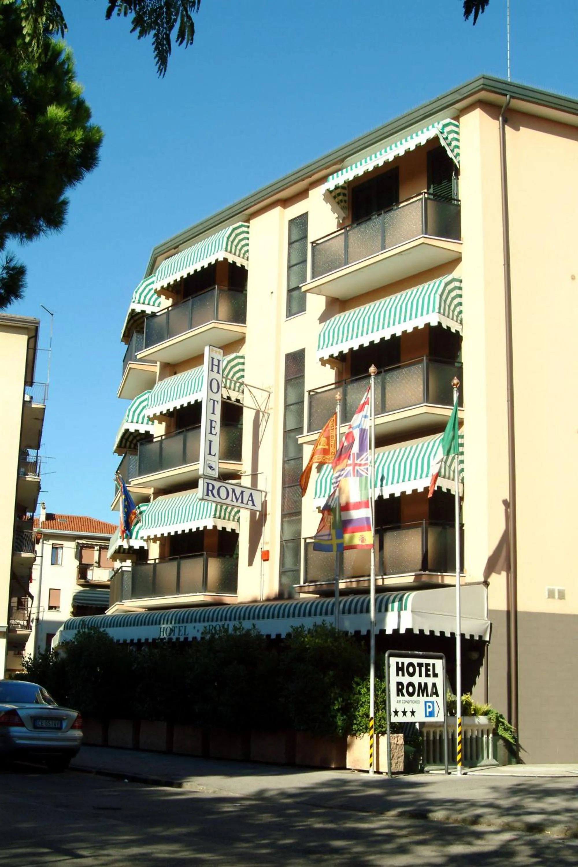 Facade/entrance in Hotel Roma