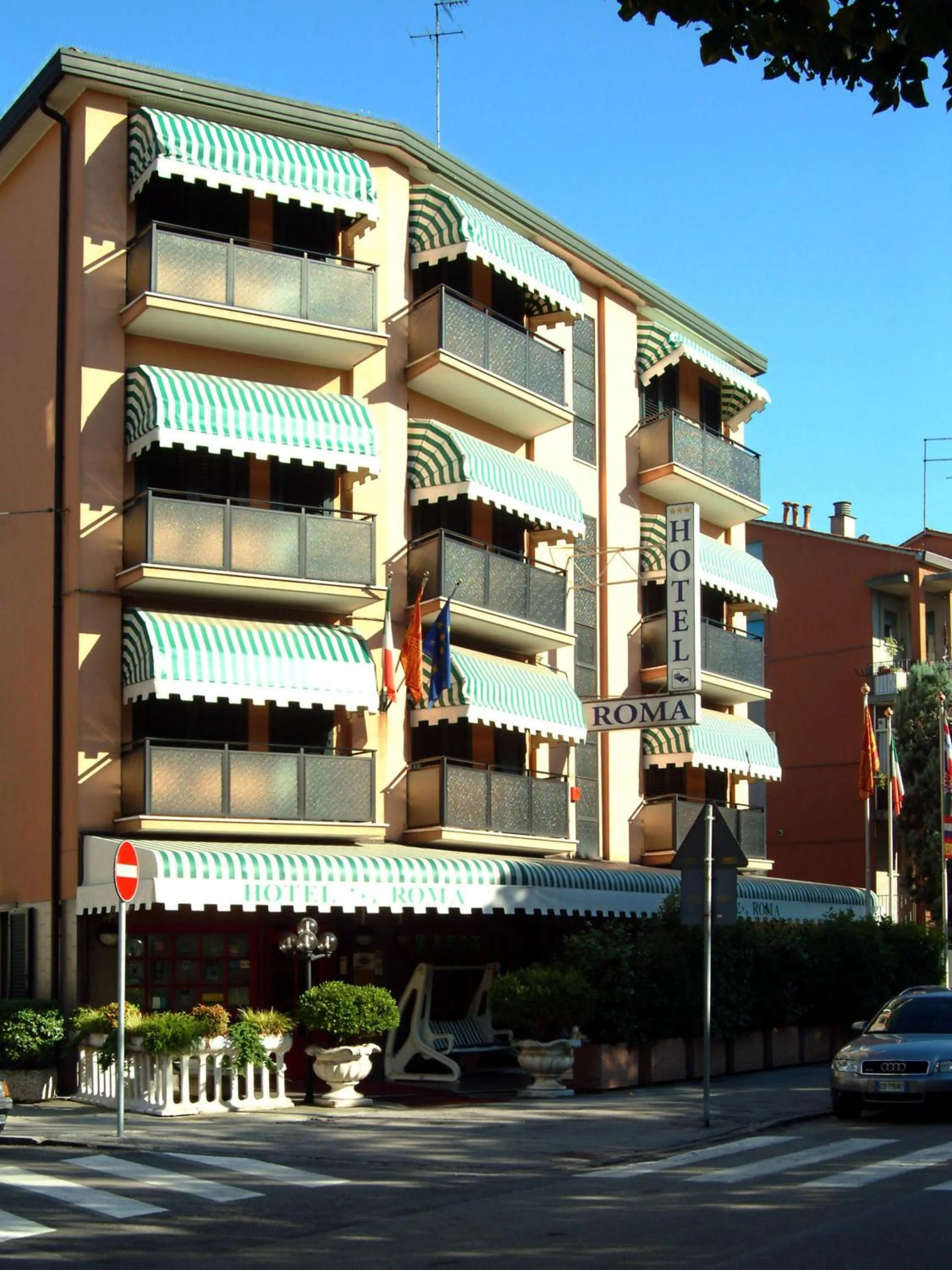 Facade/entrance in Hotel Roma