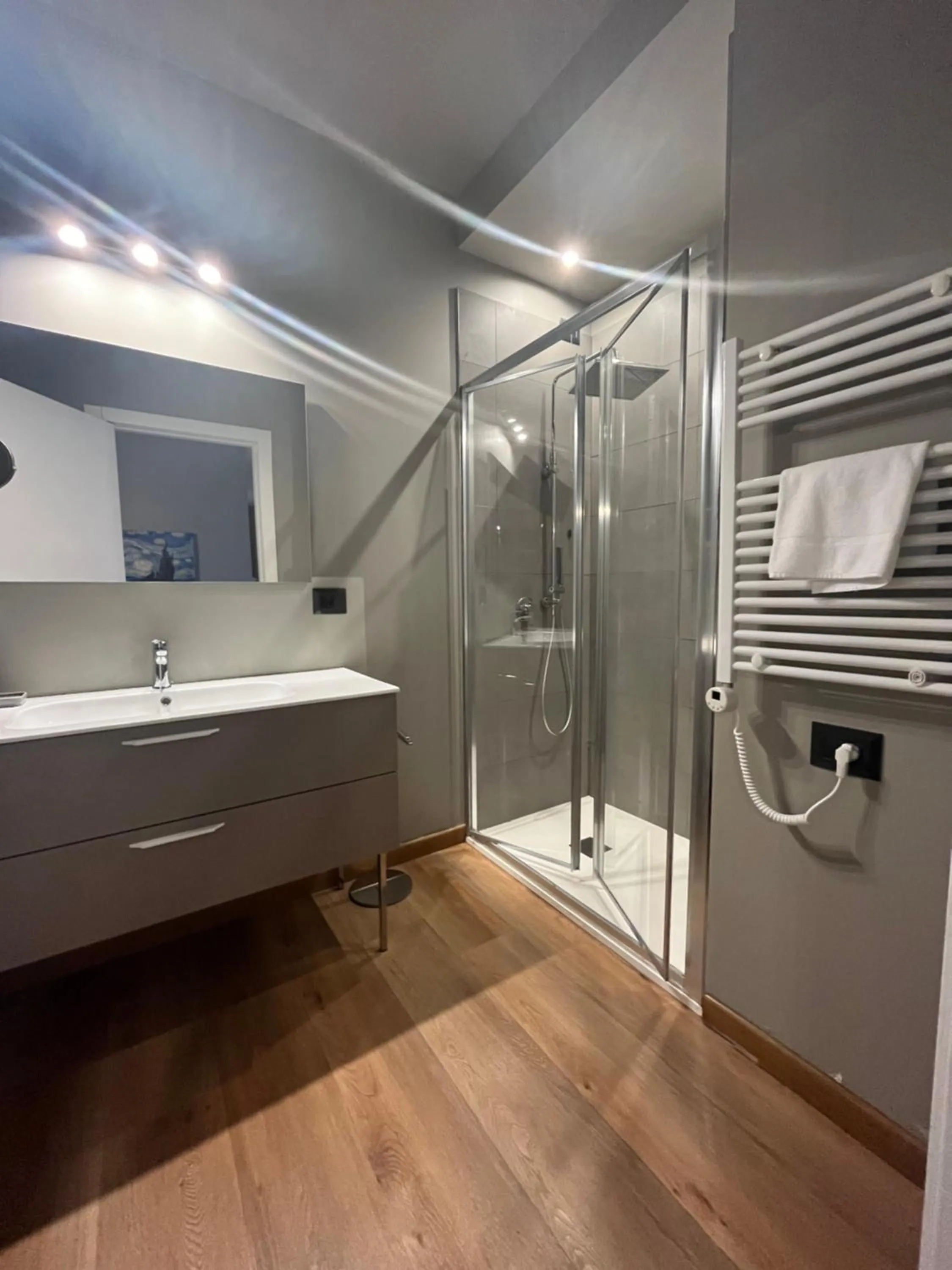 Shower in Apartment Hotel Marchesini