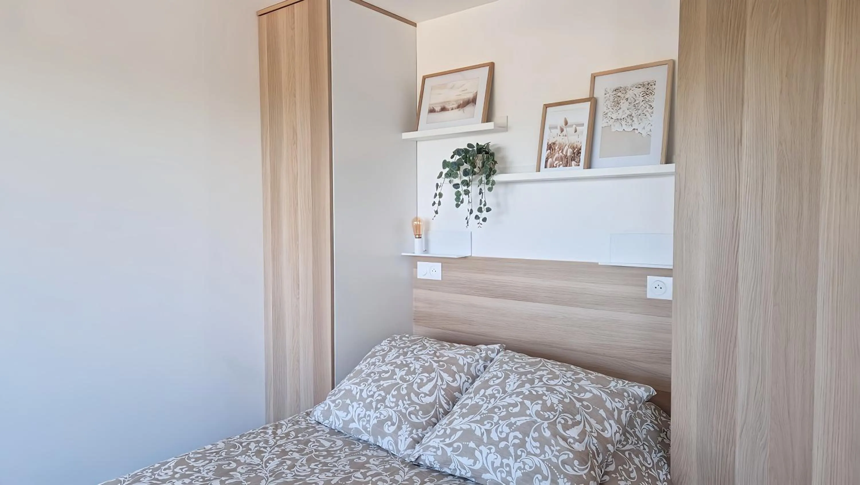 Bedroom, Bed in Sable & Pampas - Meublé de Tourisme 5 étoiles