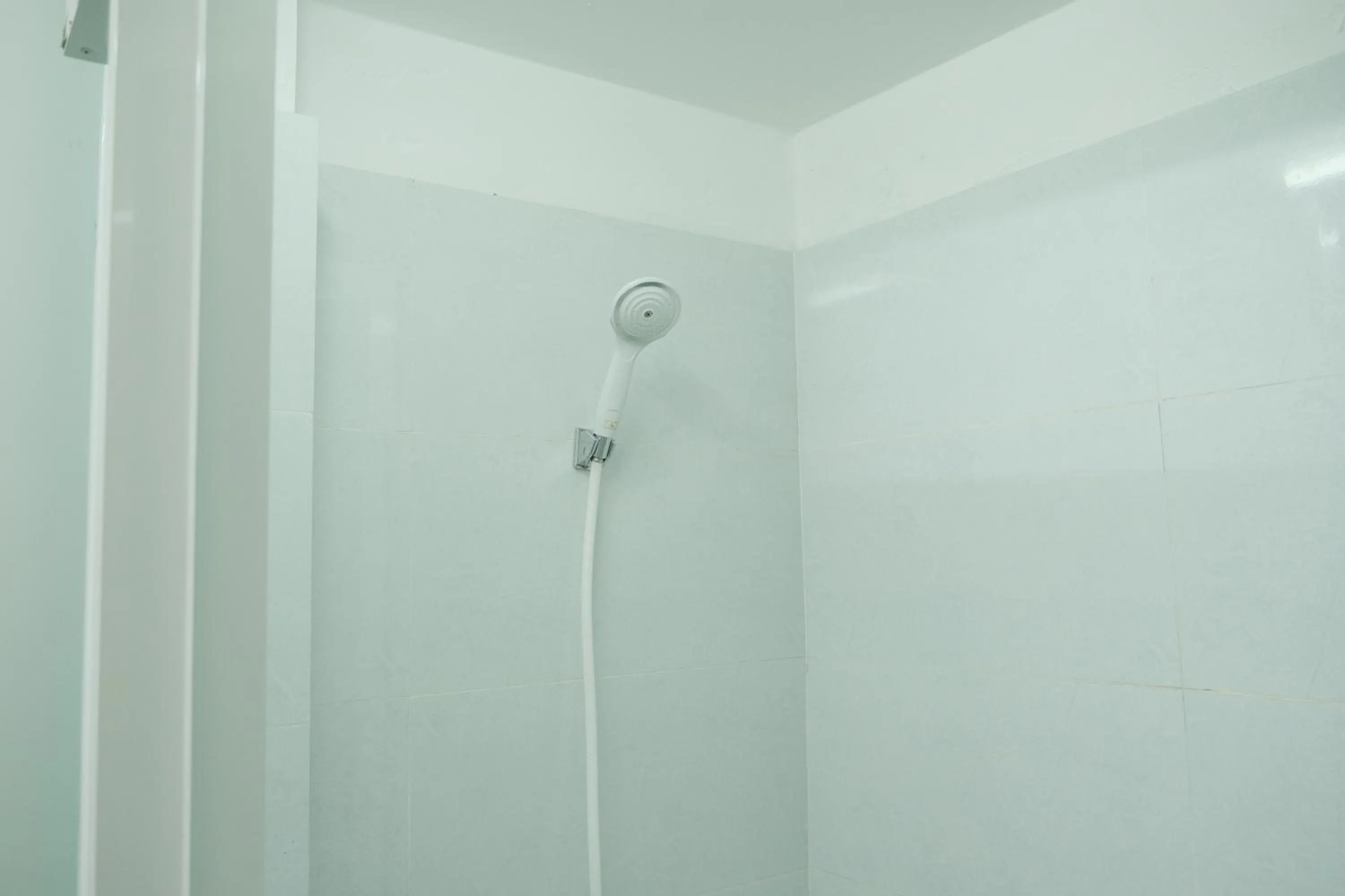 Shower in Sakura Hostel Saigon