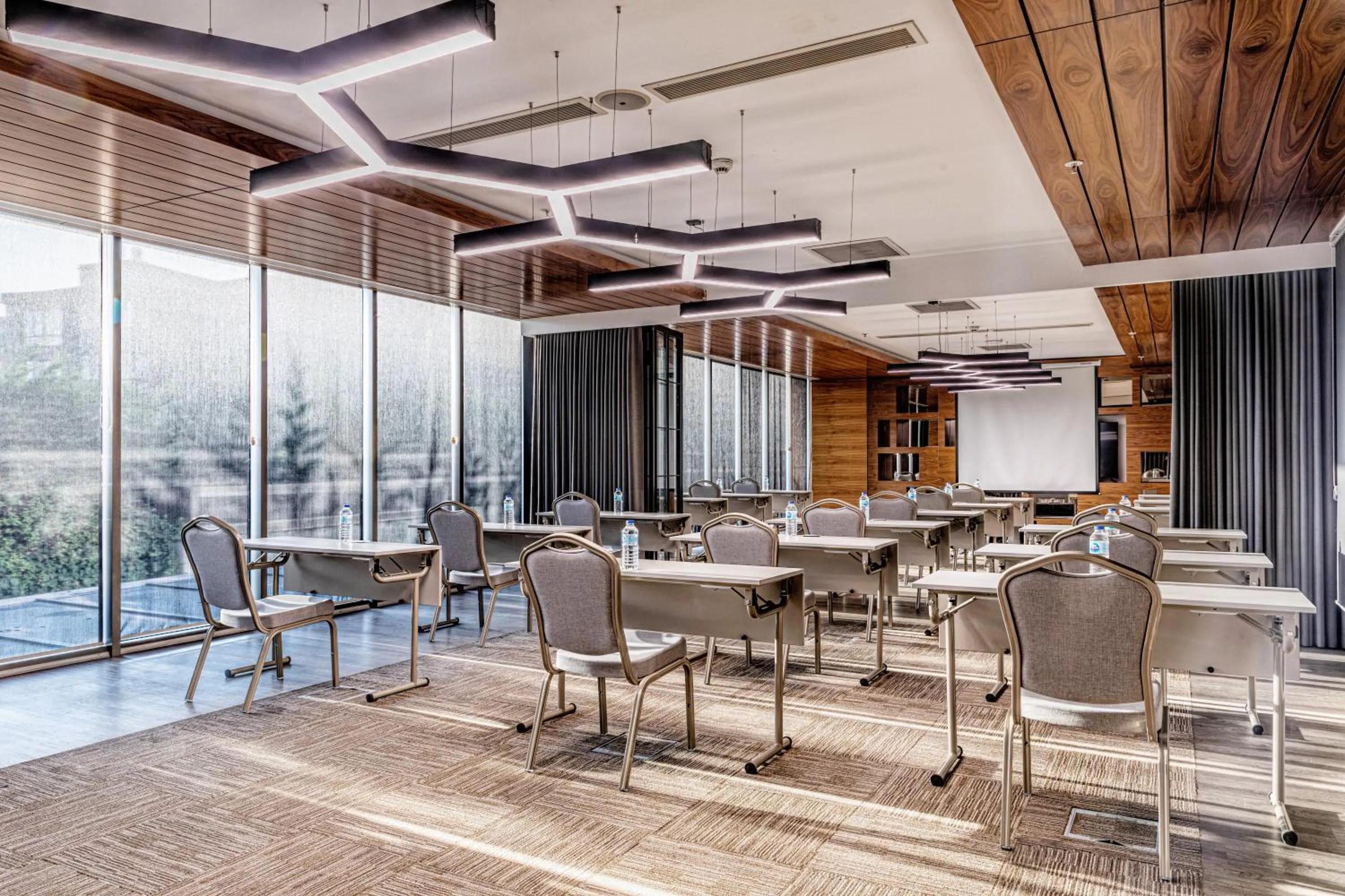 Business facilities in Park Dedeman Eskişehir