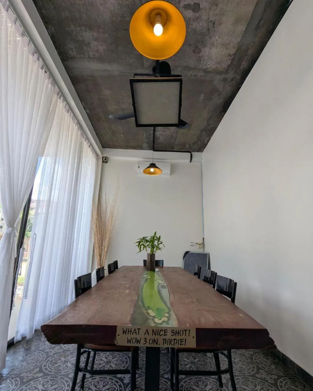 Seating area in Tunnel Urban Retreat