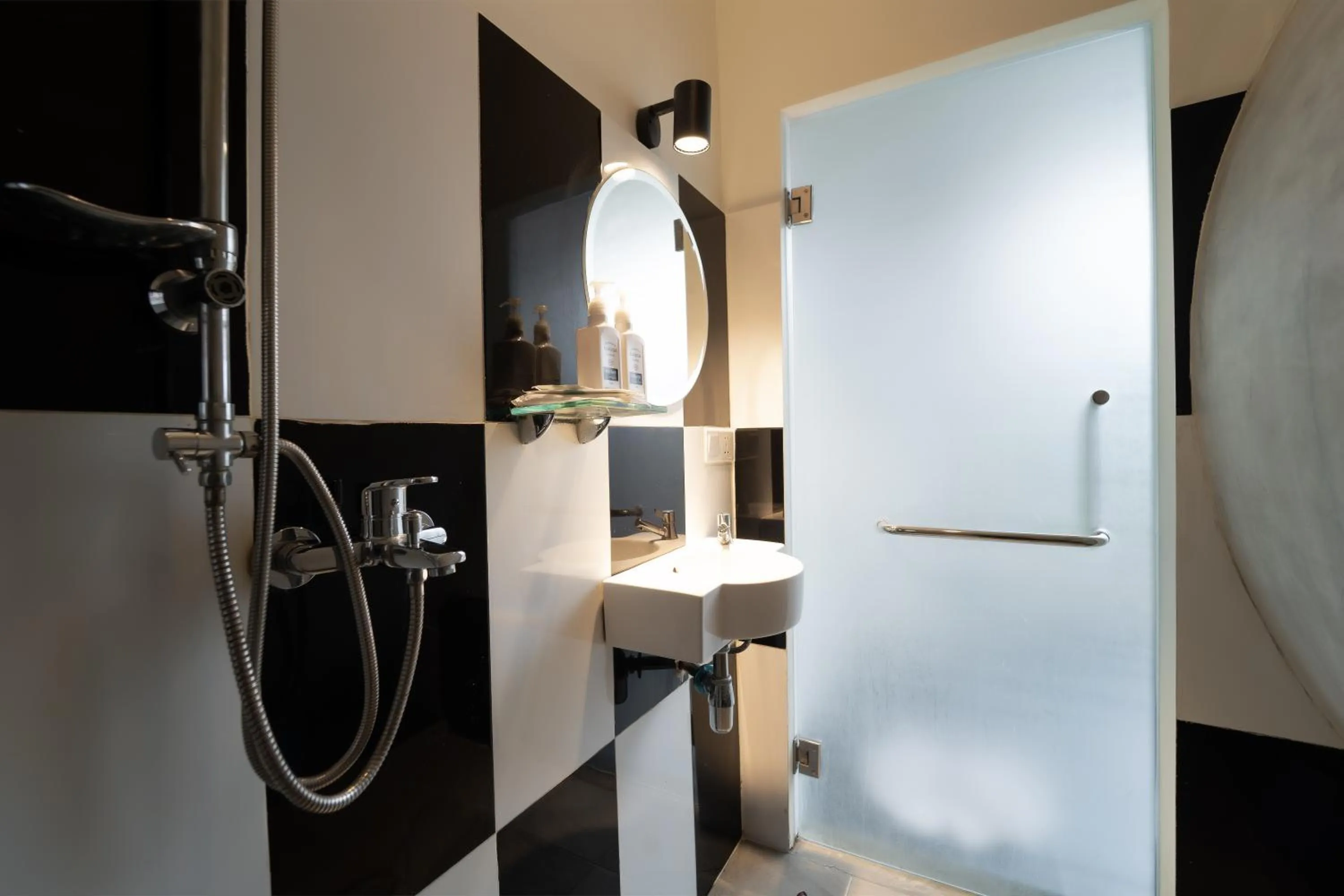 Shower in Tunnel Urban Retreat