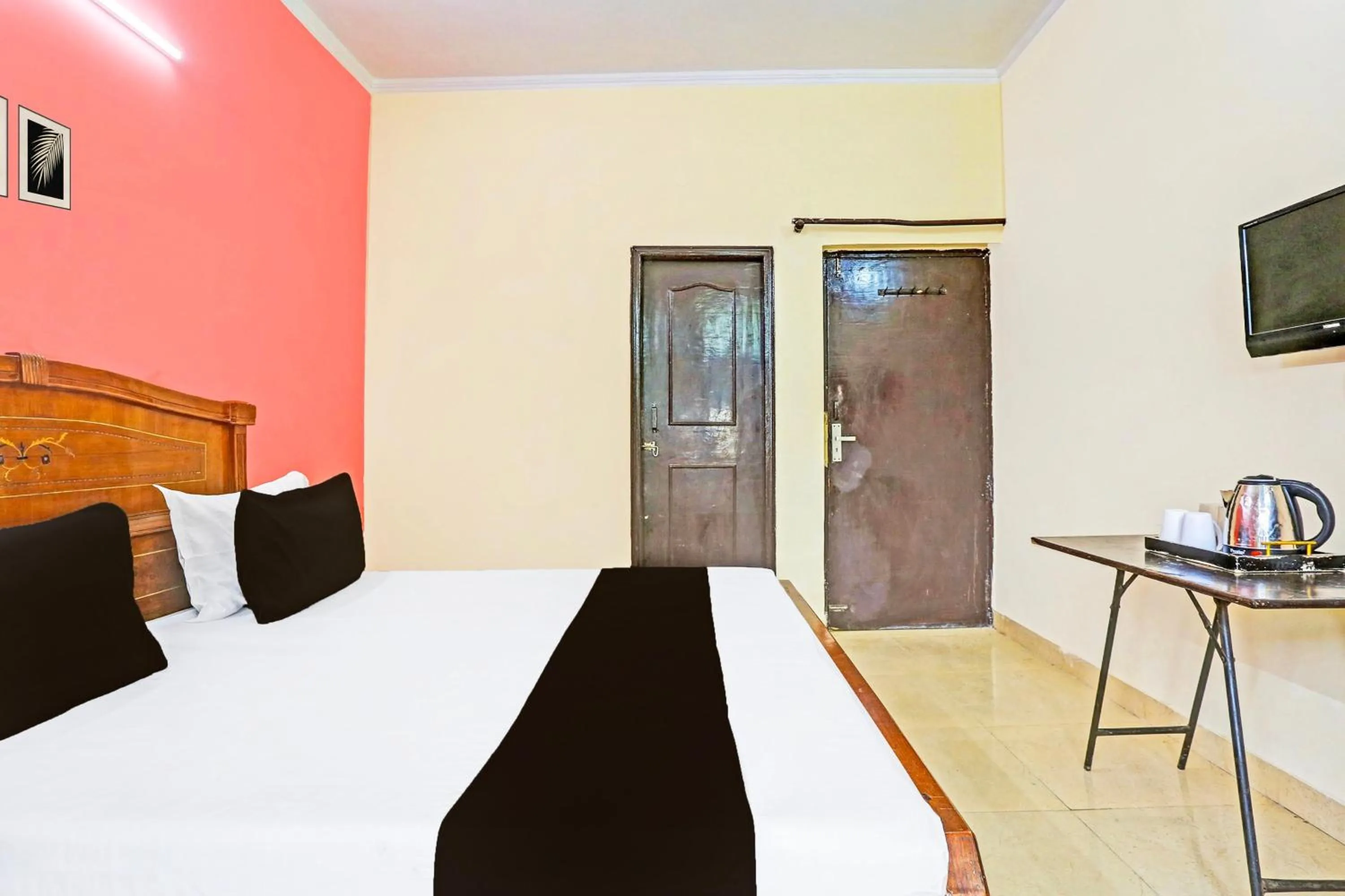 Bedroom, Bed in Hotel O Shubham Residency