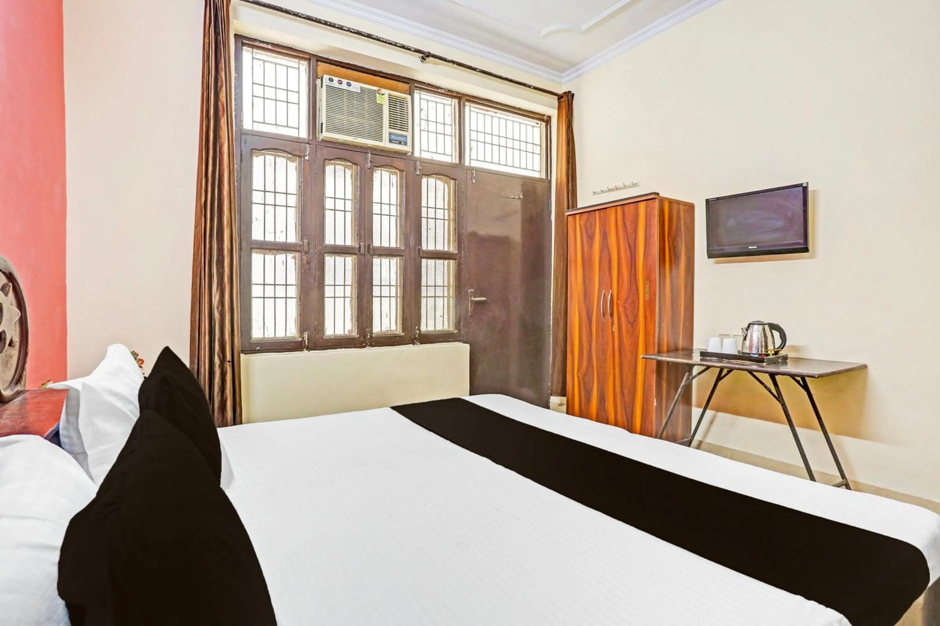 Bedroom, Bed in Hotel O Shubham Residency