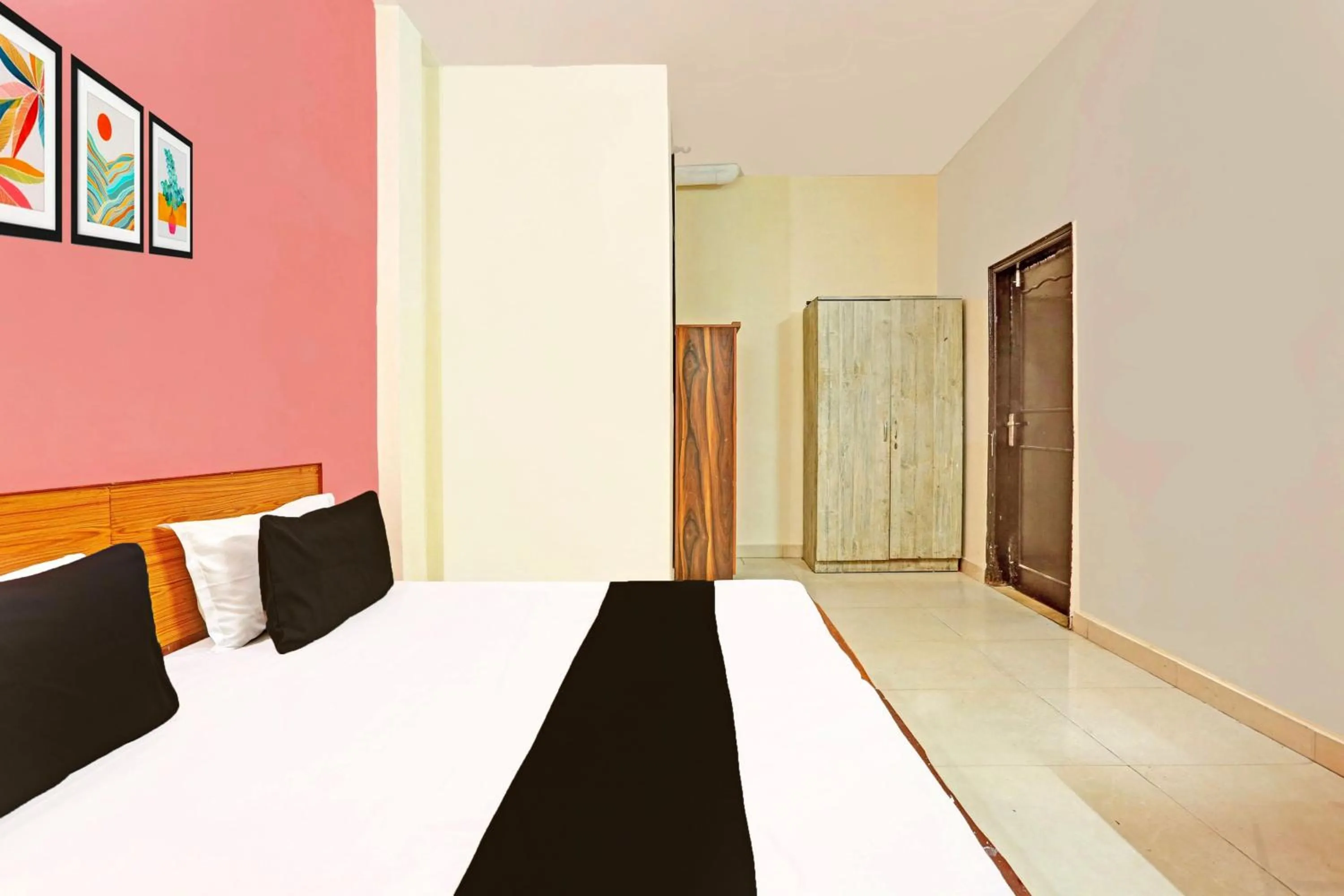 Bedroom, Bed in Hotel O Shubham Residency